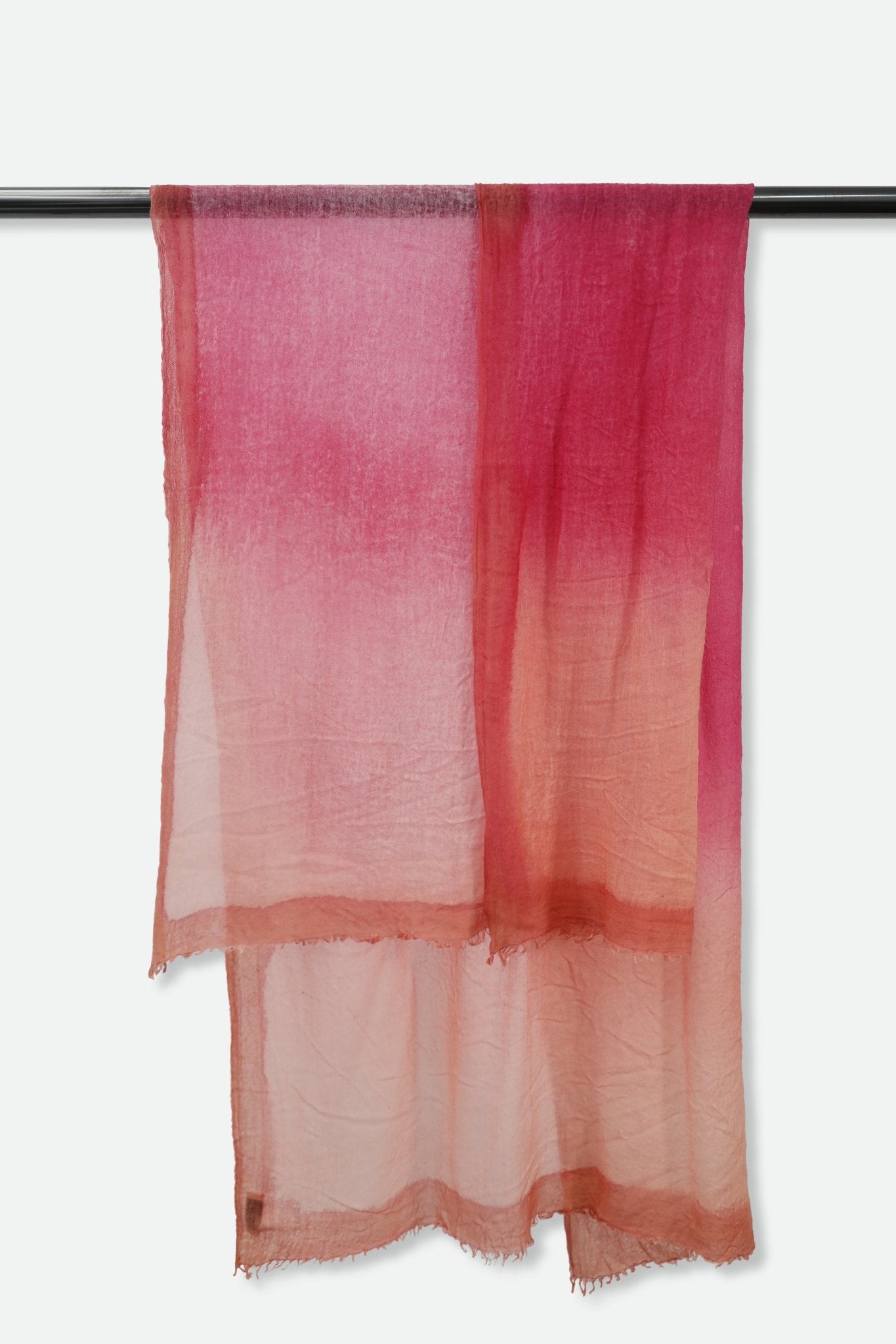 SALMON DÉGRADÉ SCARF IN HAND DYED CASHMERE - Jarbo