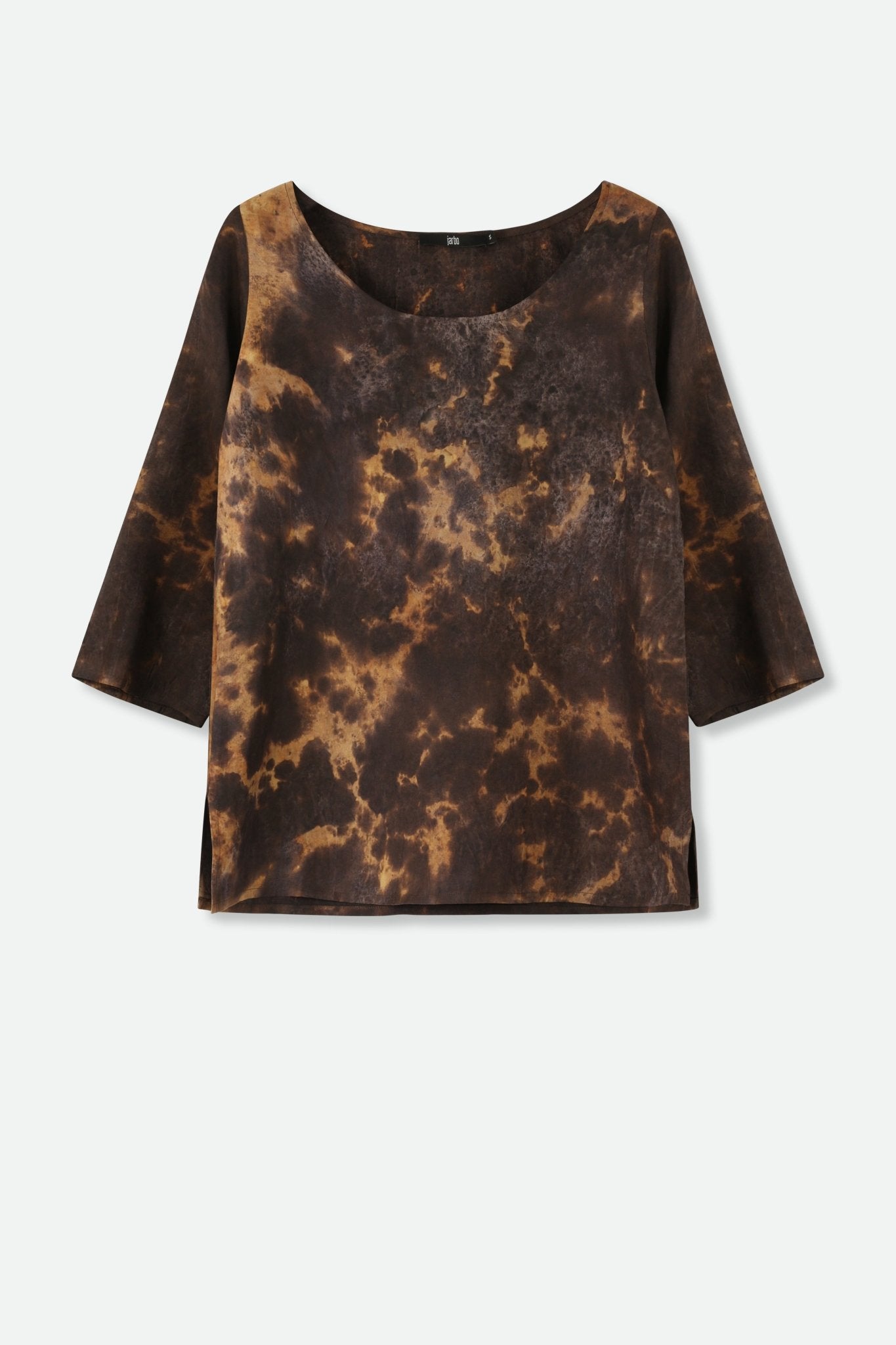 SANCIA BOATNECK 3/4 SLEEVE TOP IN SILK TWILL HYENA MIX - Jarbo