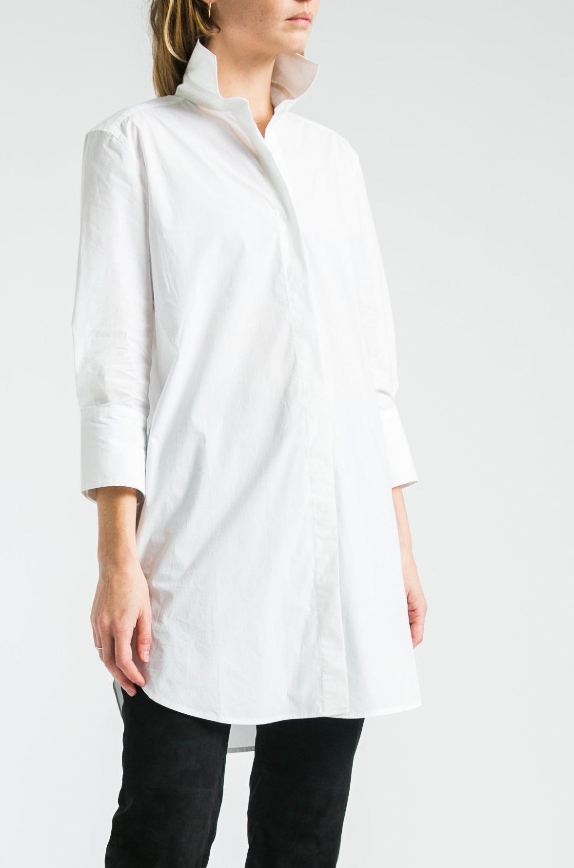 SARLA LONG BUTTON DOWN SHIRT IN ITALIAN STRETCH POPLIN - Jarbo