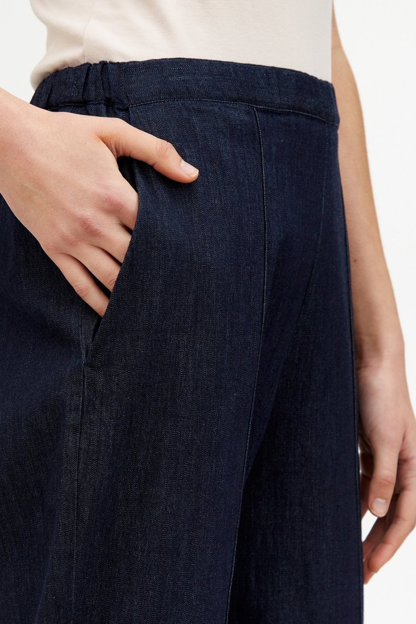 SHAY PANT IN LIGHTWEIGHT STRETCH DENIM - Jarbo