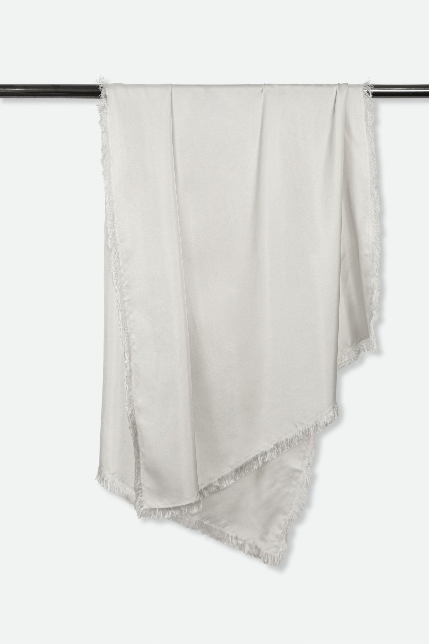 SILVER SILK TWILL FRINGED SCARF WRAP - Jarbo