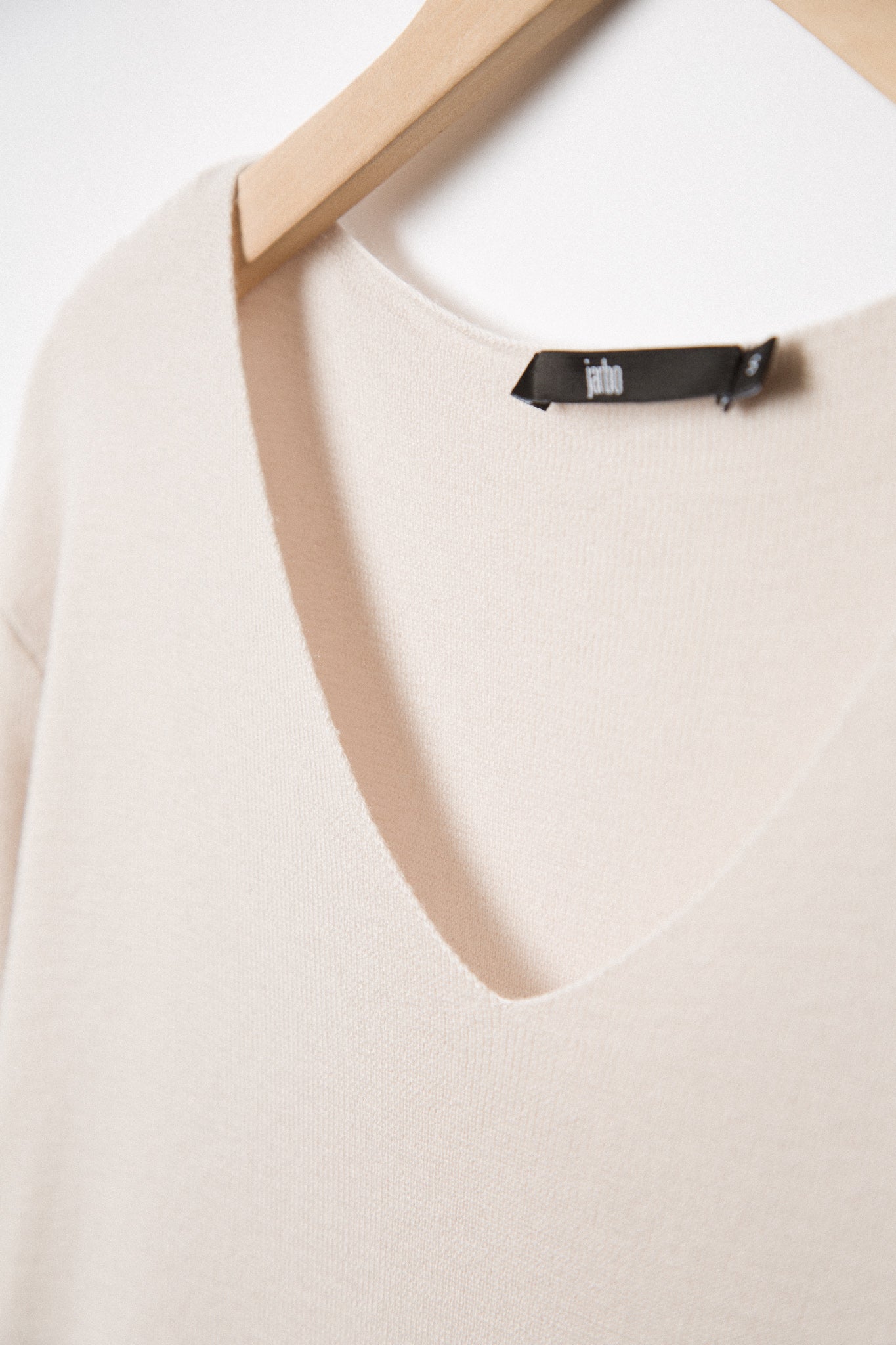 STELLA V NECK TUNIC IN ITALIAN MERINO - Jarbo