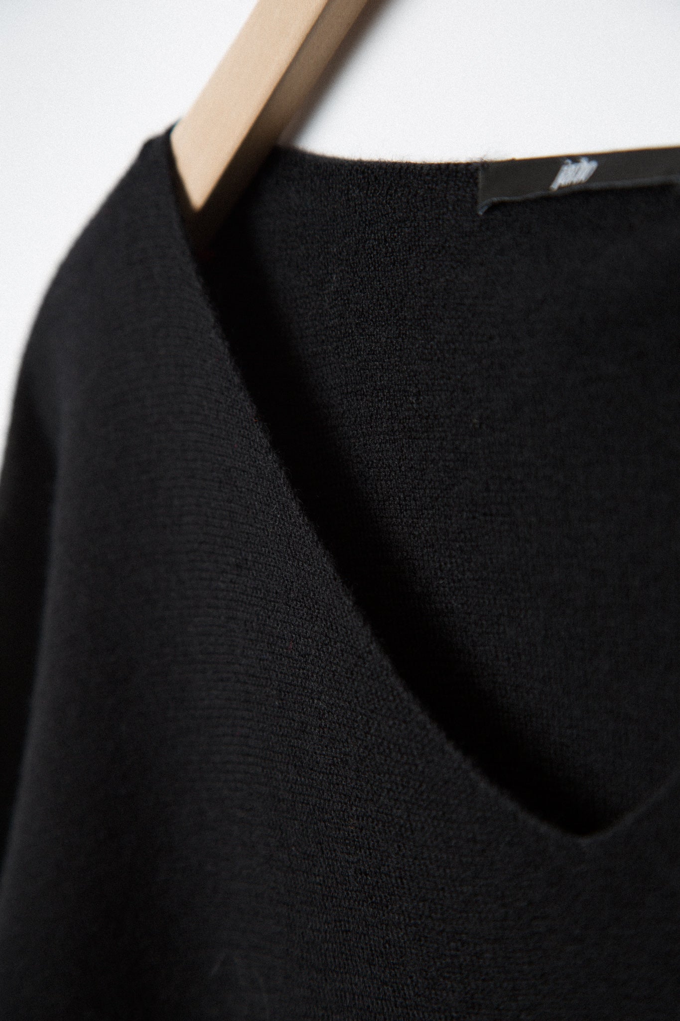 STELLA V NECK TUNIC IN ITALIAN MERINO - Jarbo
