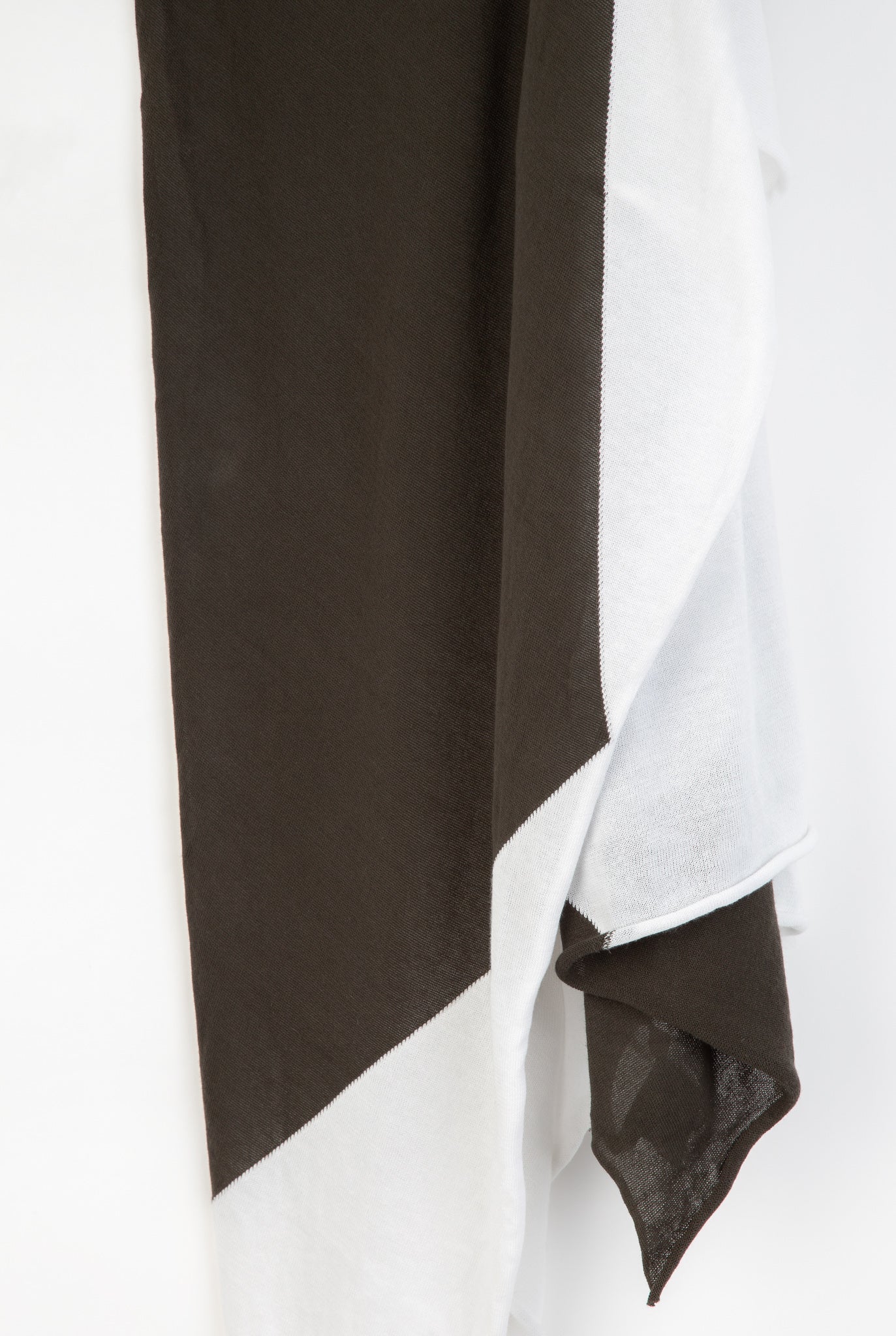 TRIANGLE SCARF IN PIMA COTTON - Jarbo