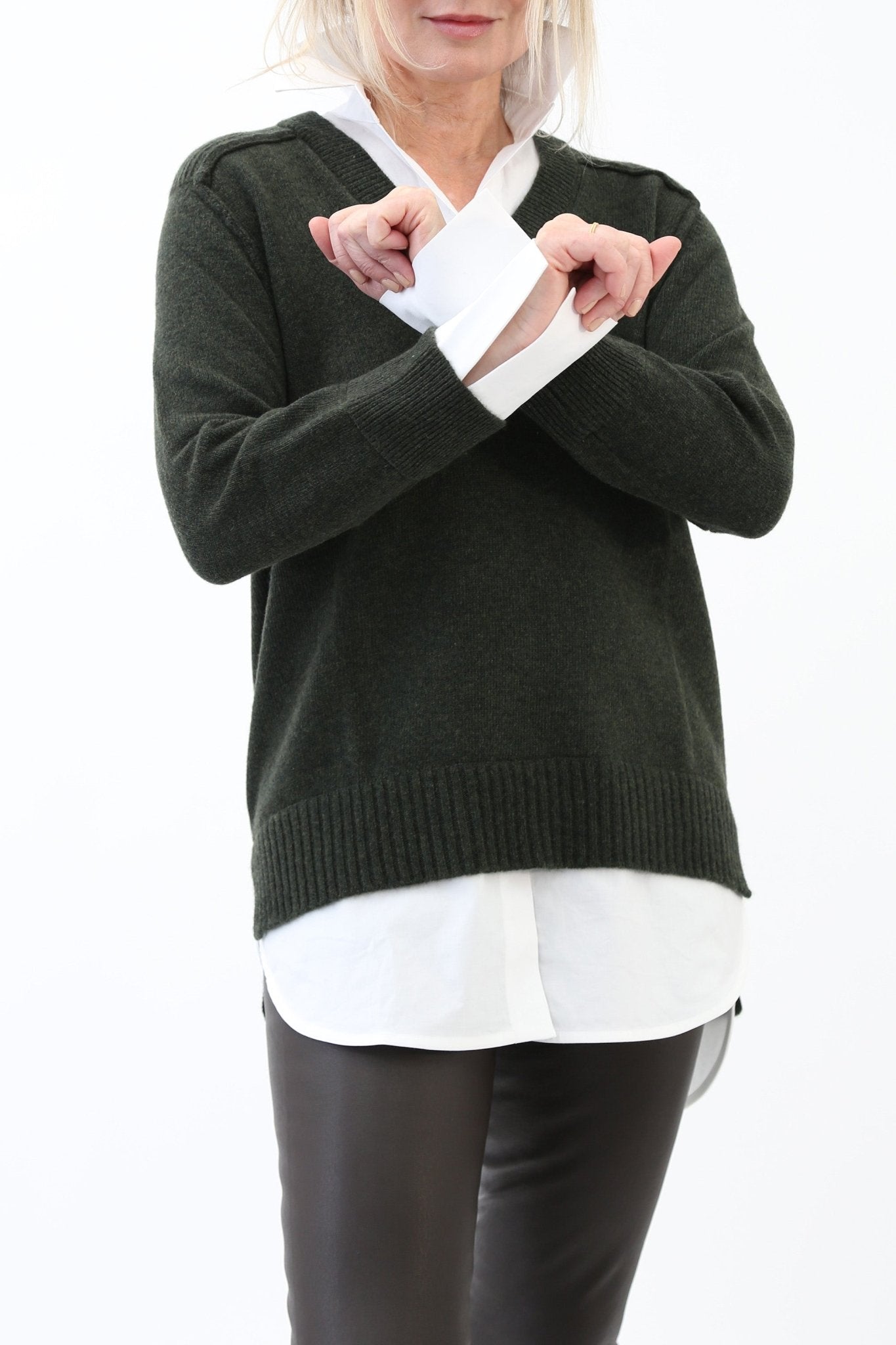 VINNIE SHIRTED V-NECK IN ZEGNA BARUFFA BABA MULTIFILO AND FINE ITALIAN STRETCH POPLIN - Jarbo