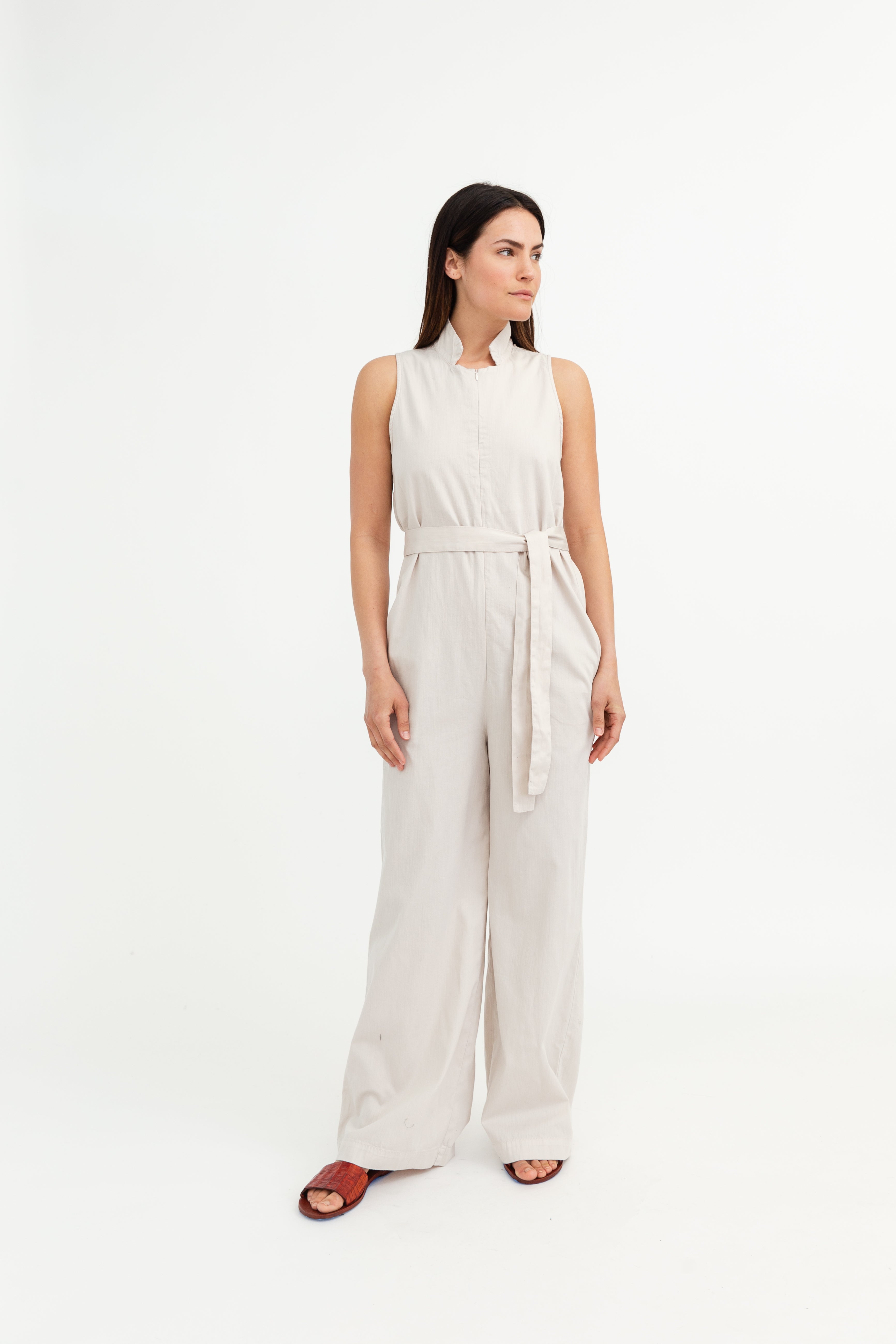 ZOLA HIGH COLLAR SLEEVELESS JUMPSUIT IN COTTON - Jarbo