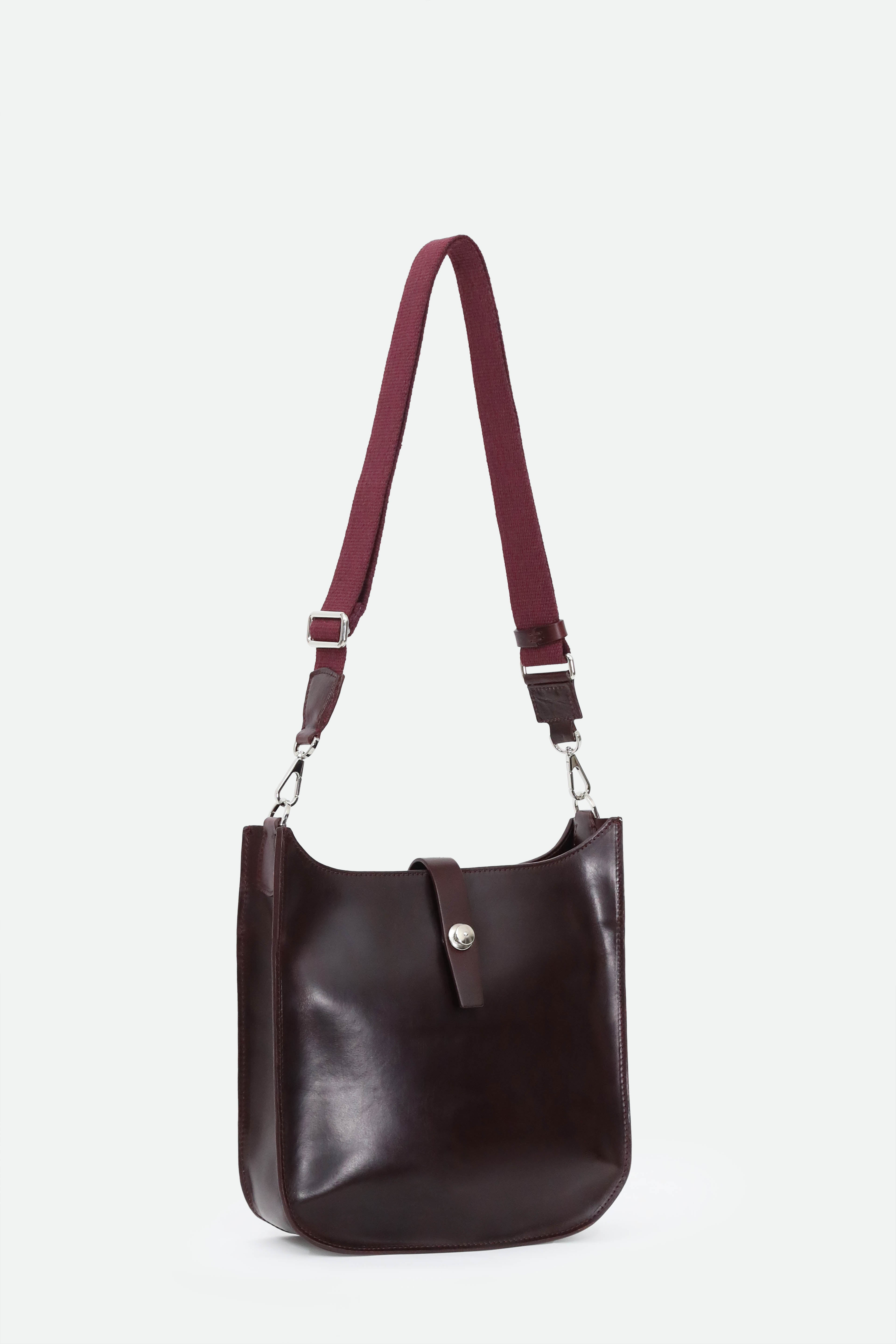 GIA ITALIAN LEATHER CROSSBODY BAG IN CORDOVAN BARENIA LEATHER