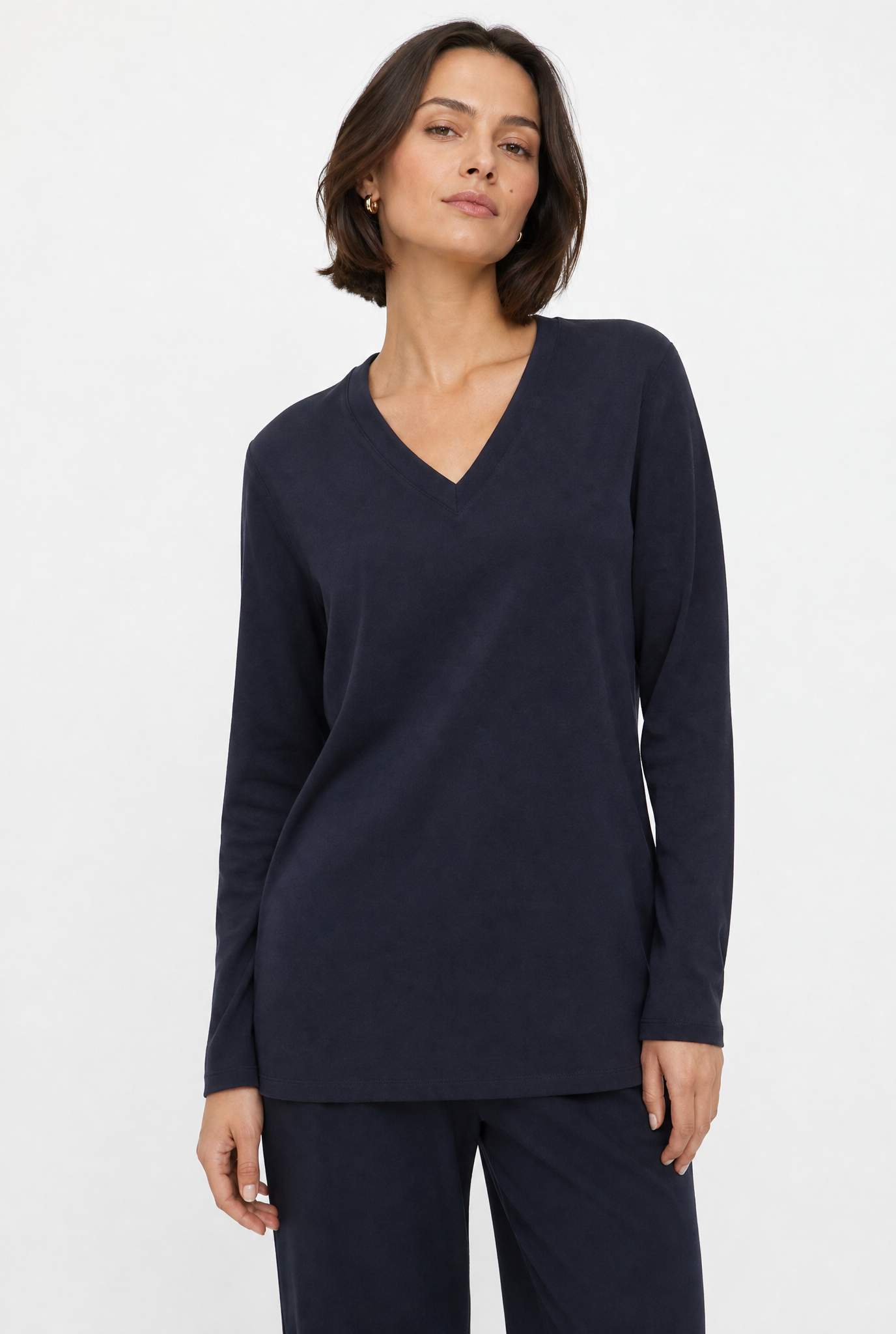 A LINE V NECK LONG SLEEVE IN PIMA COTTON STRETCH