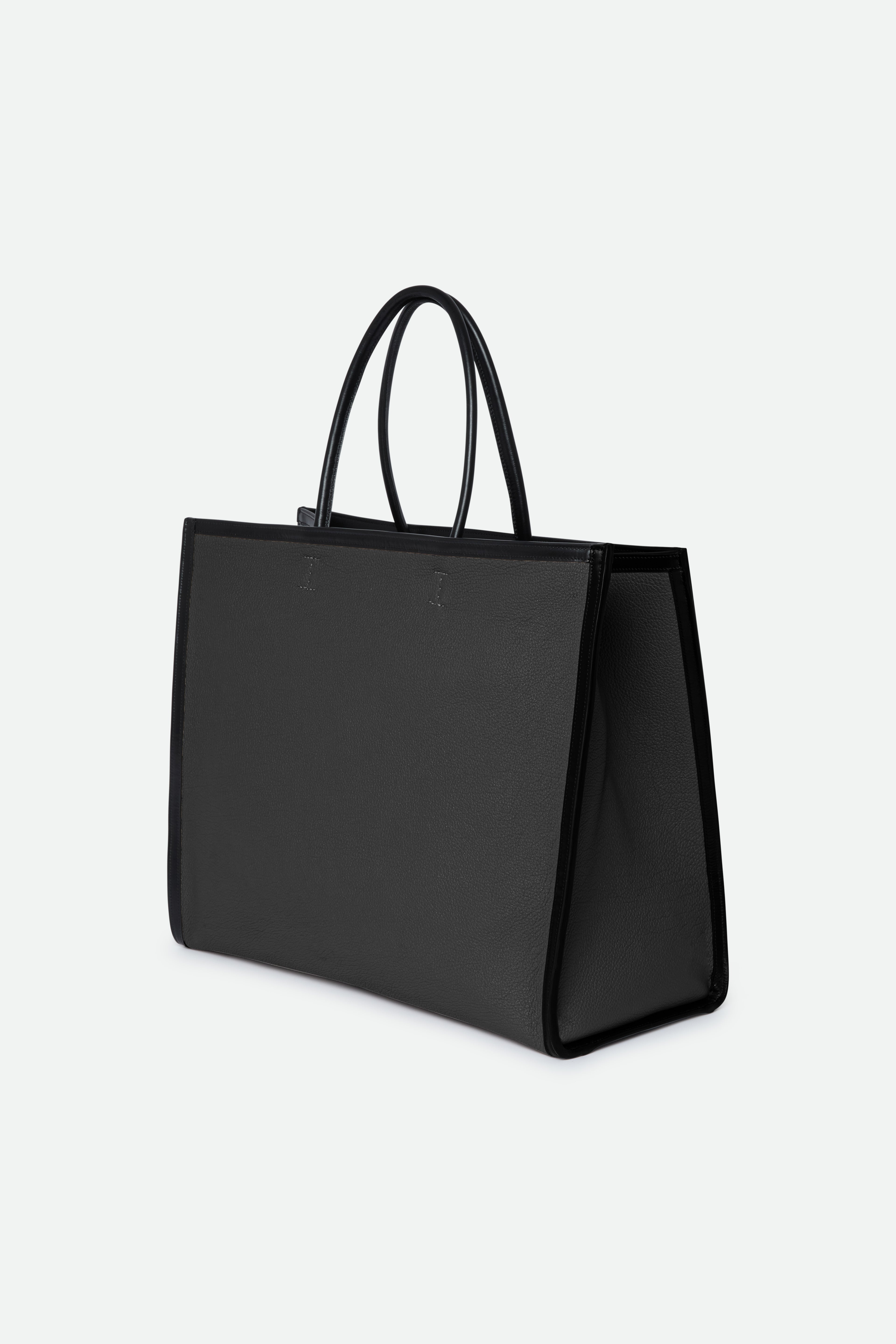 BETTONA 19" IN ITALIAN LEATHER BLACK