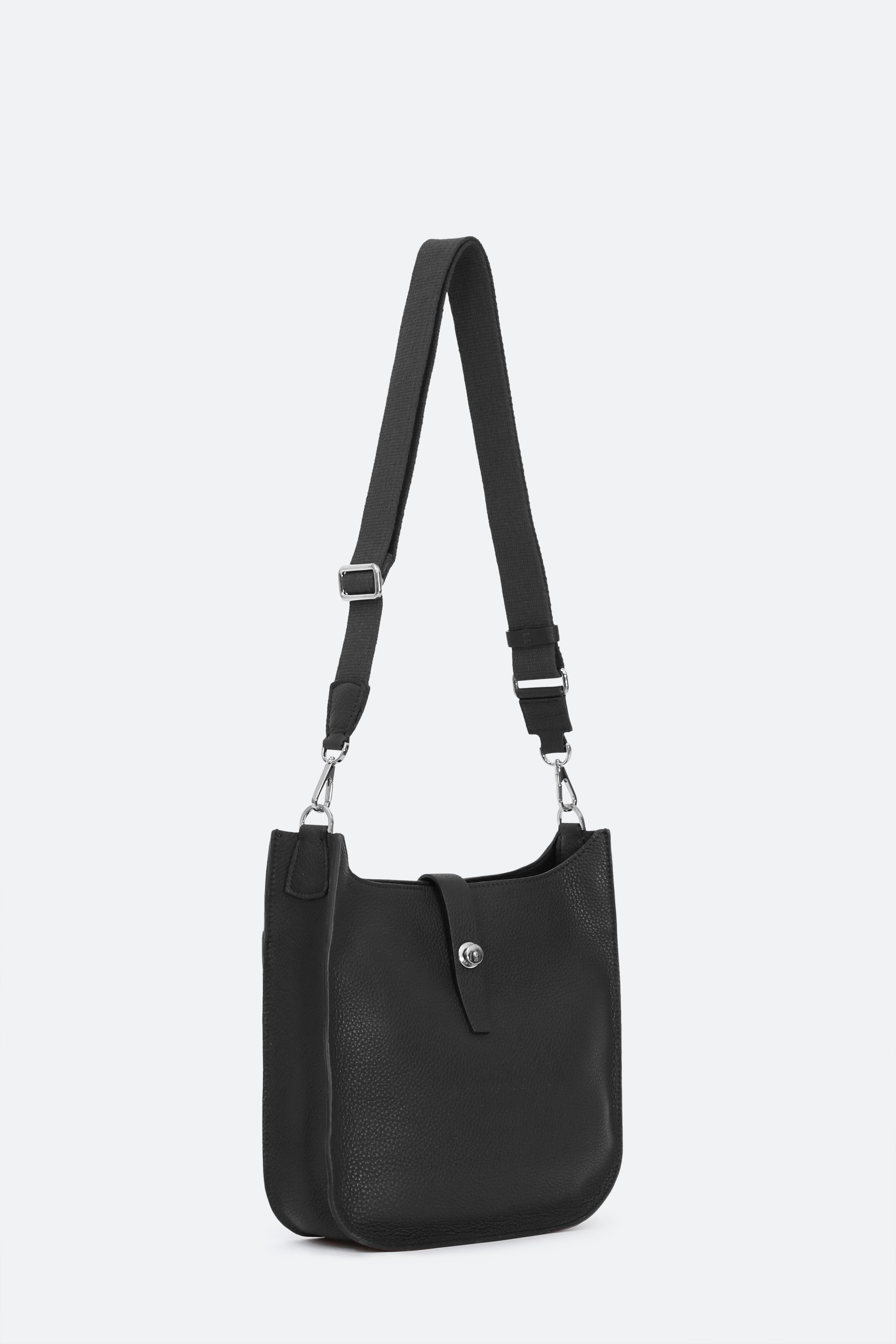 GIA ITALIAN LEATHER CROSSBODY BAG IN BACK