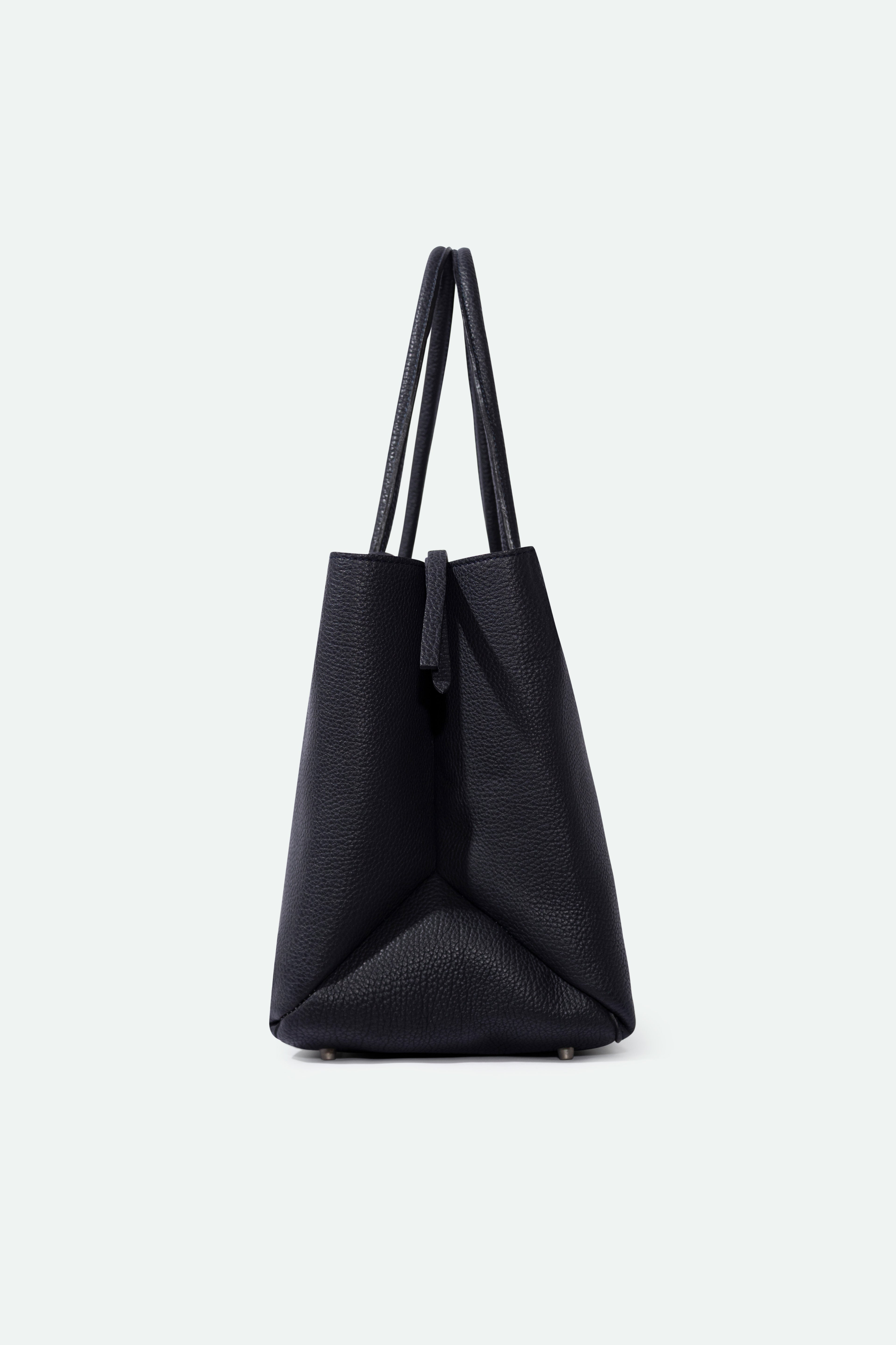 MARCEL HANDBAG IN ITALIAN LEATHER NAVY