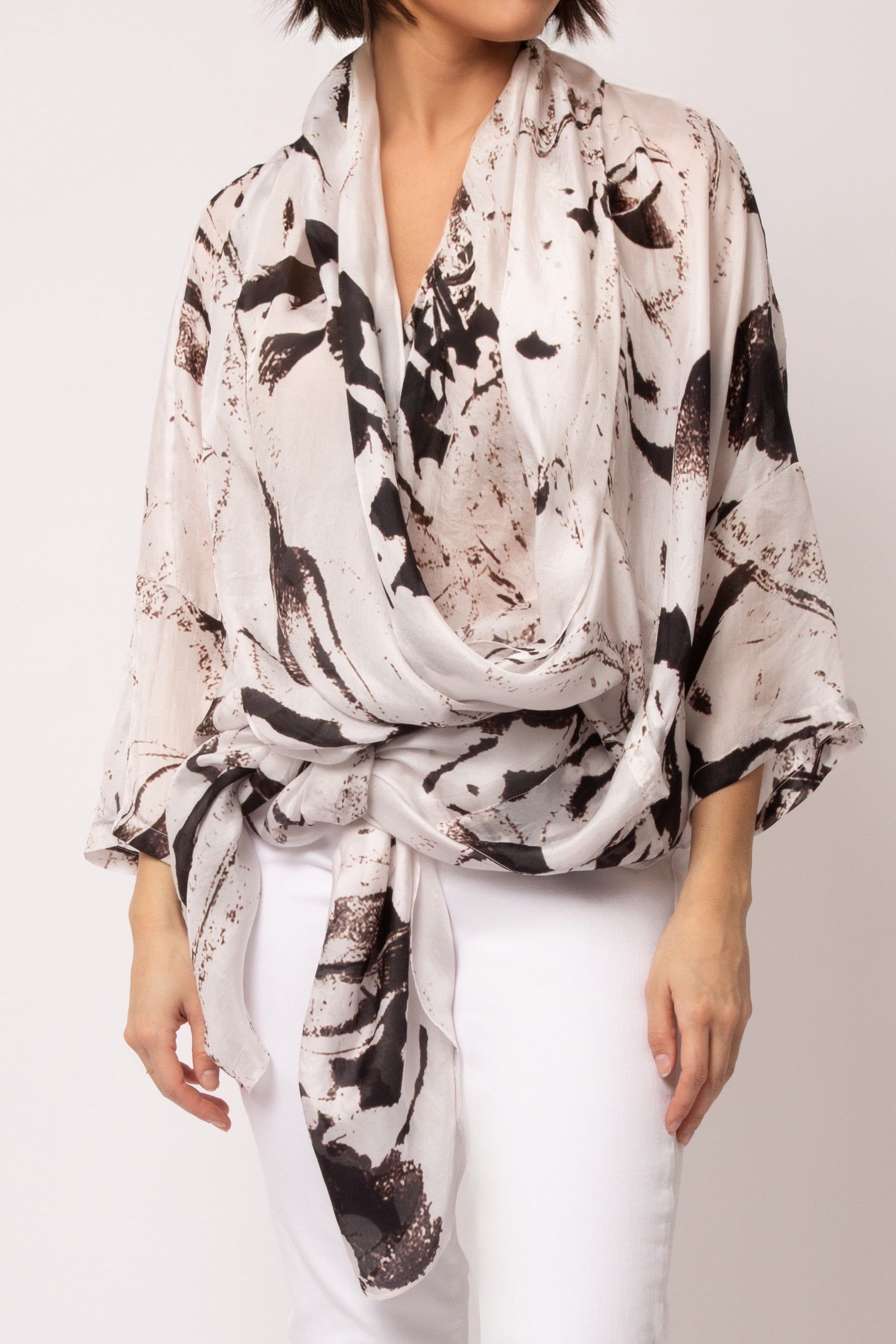 ATHENA CAPE WRAP IN SILK VOILE IN TRACE OF SPRING
