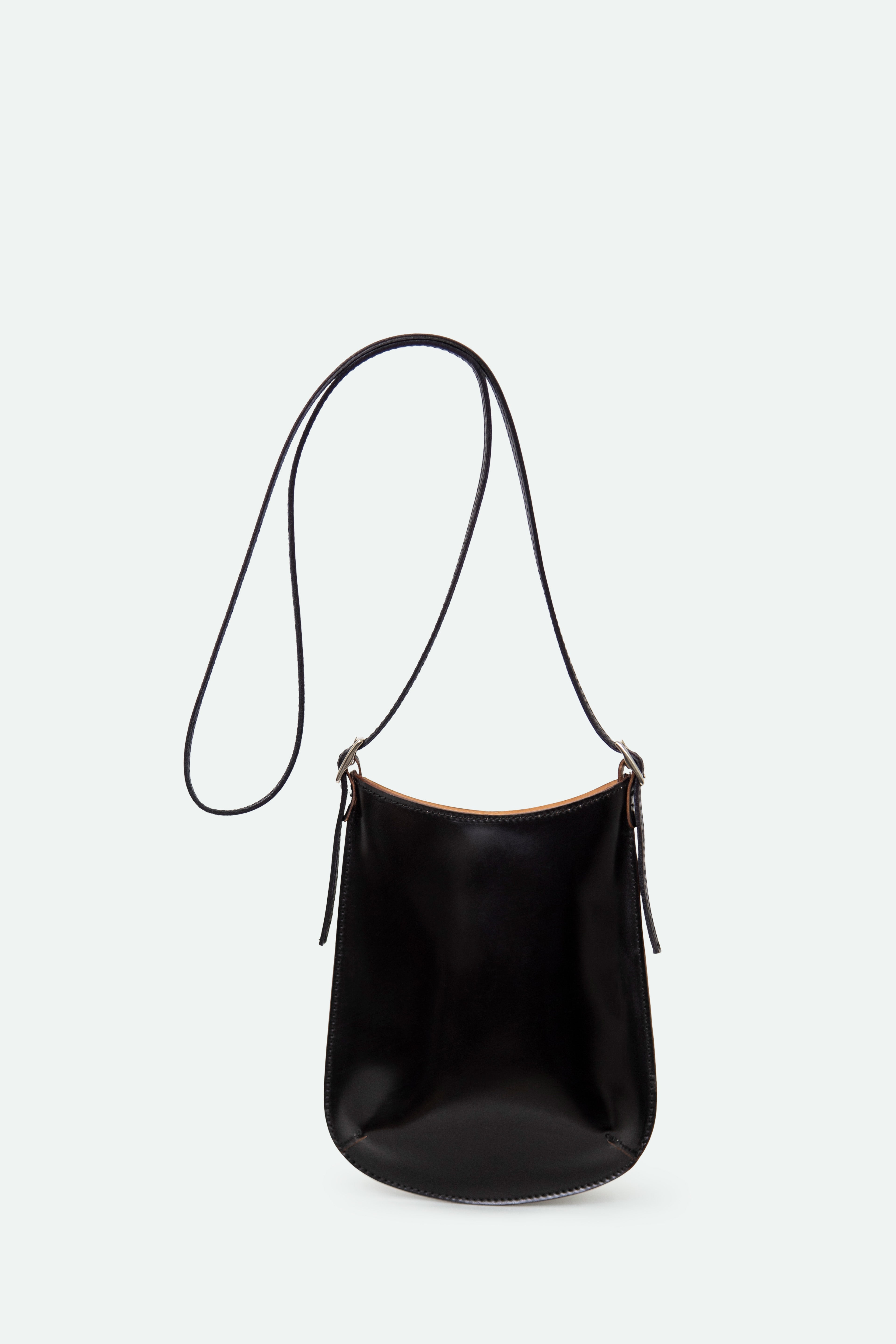 BELLAR BAG IN CORDOVAN LEATHER BLACK