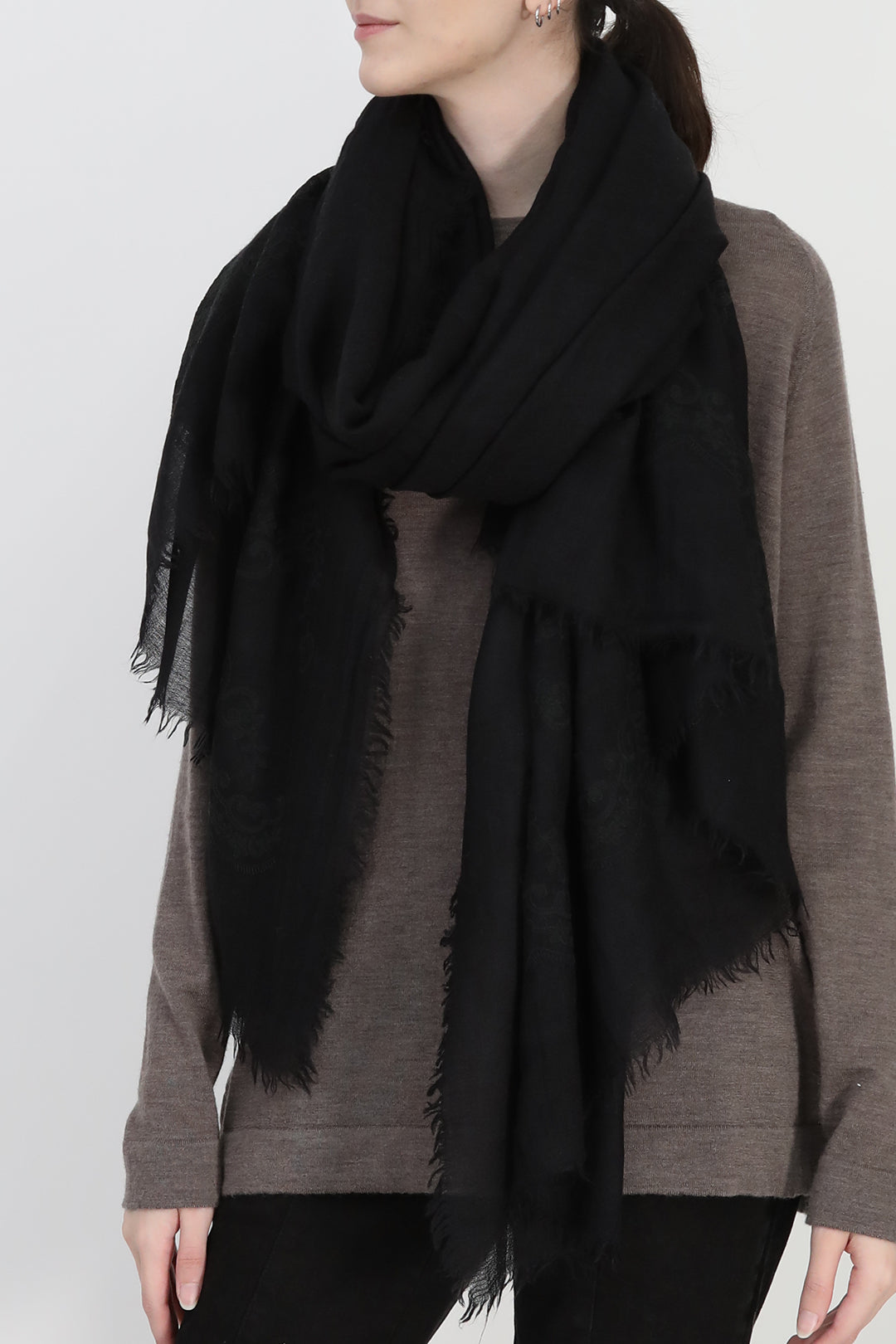 EMBROIDERED BLACK ITALIAN CASHMERE SCARF