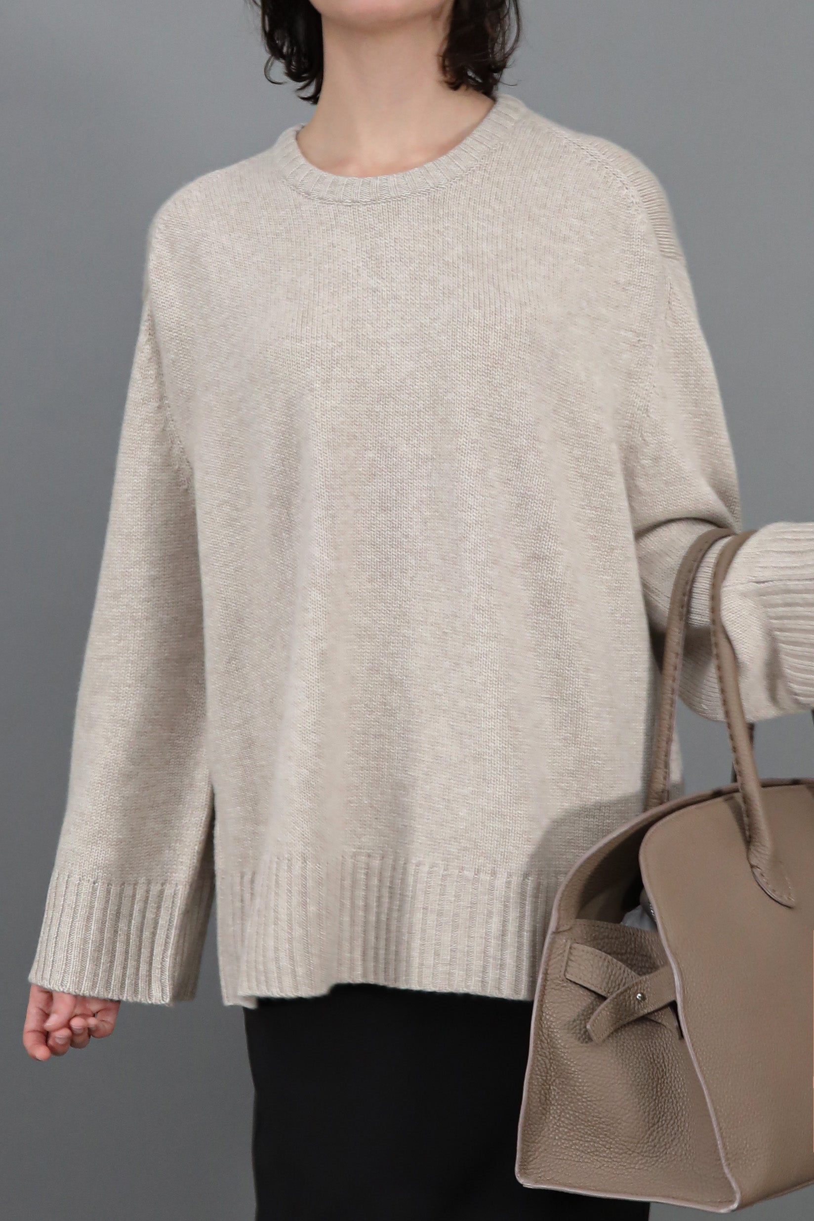 COLETTE CREWNECK SWEATER IN CASHMERE MERINO 4 PLY KNIT