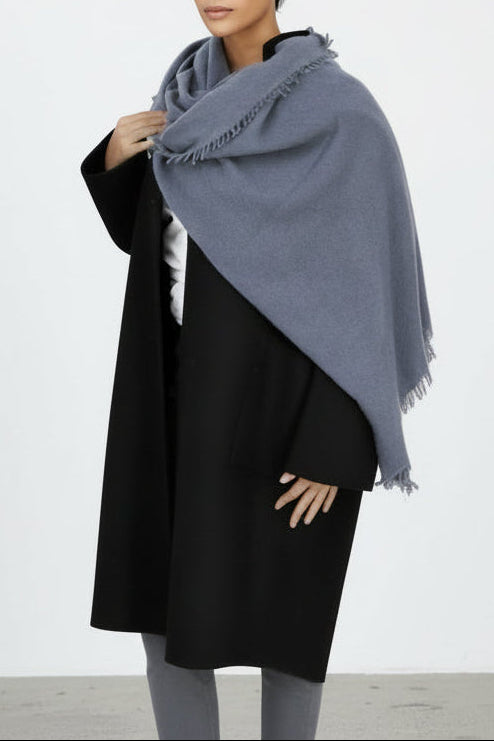 ÉLAN SCARF IN CASHMERE SLATE GREY