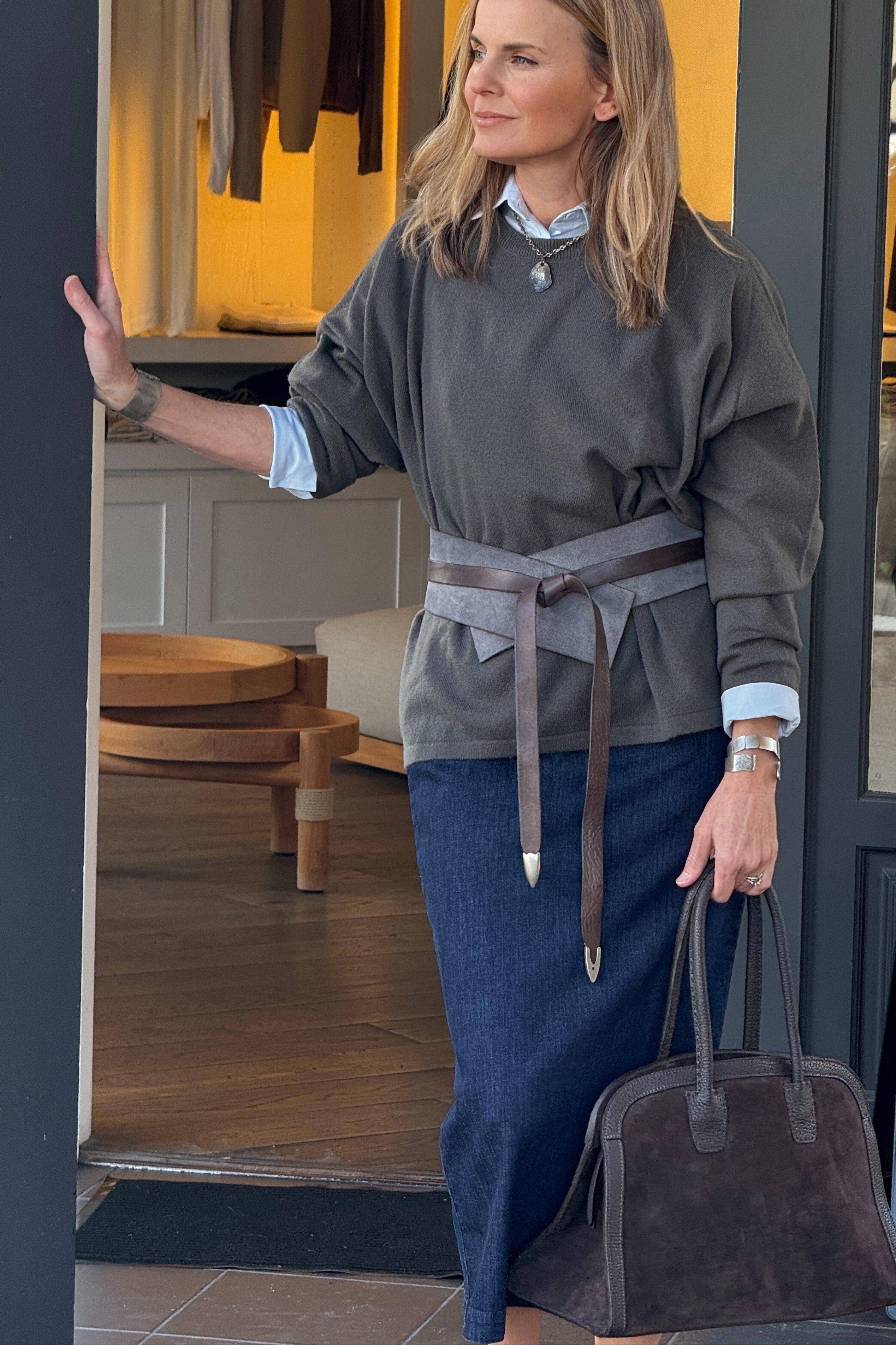 ARDEN 15 BAG IN ITALIAN SUEDE GREYHOUND-GREY