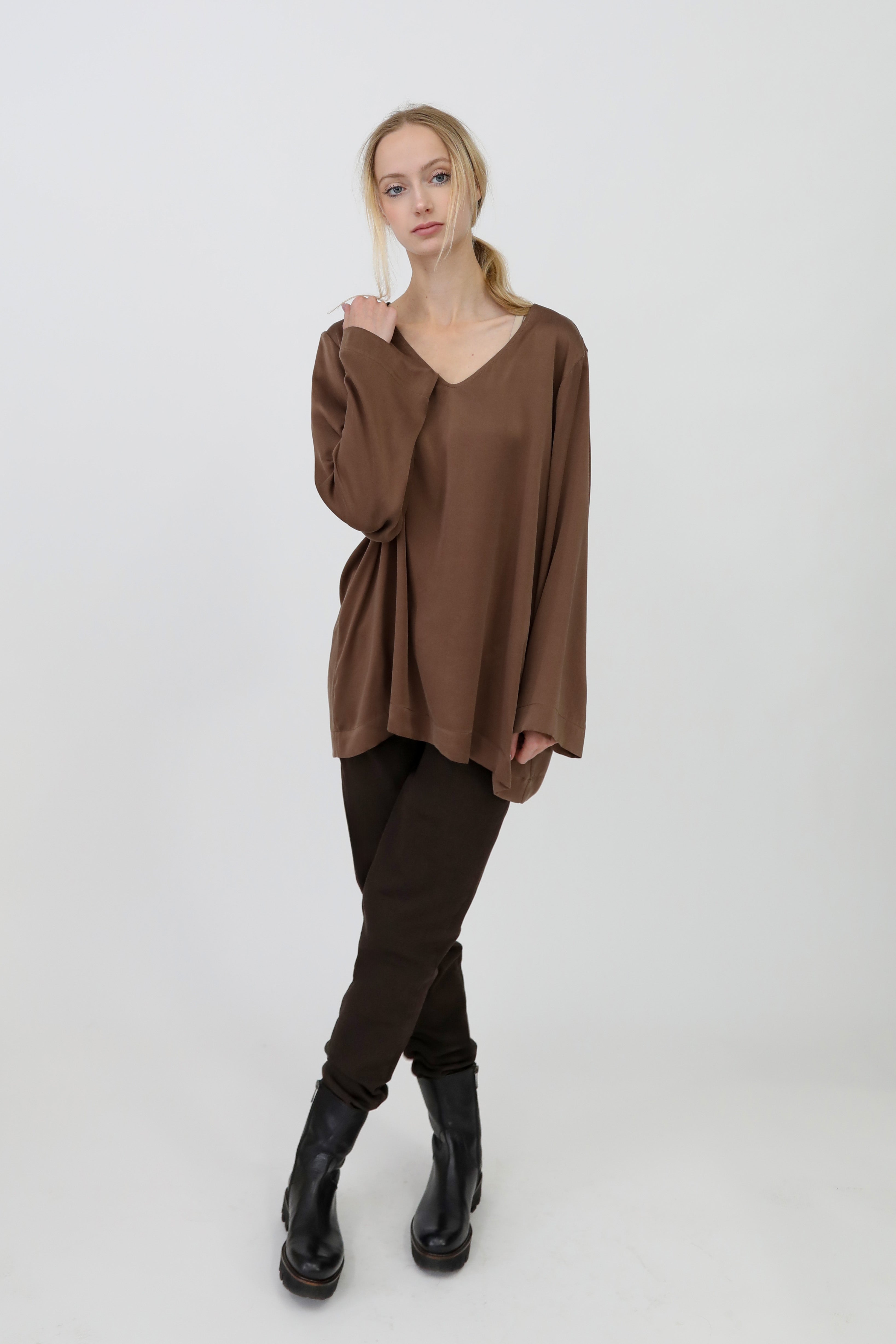 INES V-NECK TUNIC IN GARMENT DYED SILK CHARMEUSE
