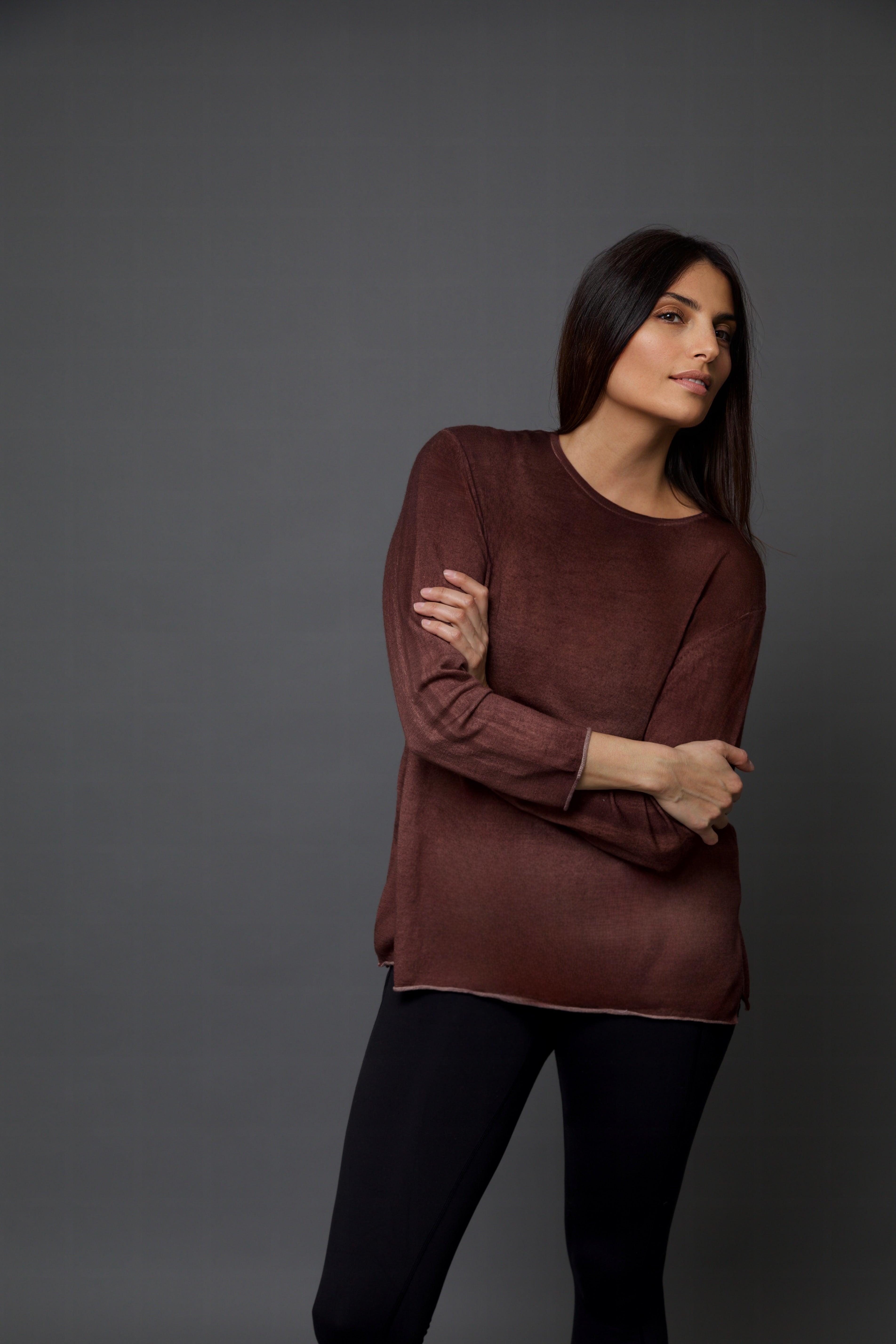 MATTIA RELAXED CREW IN HAND-DYED LIGHTWEIGHT CASHMERE