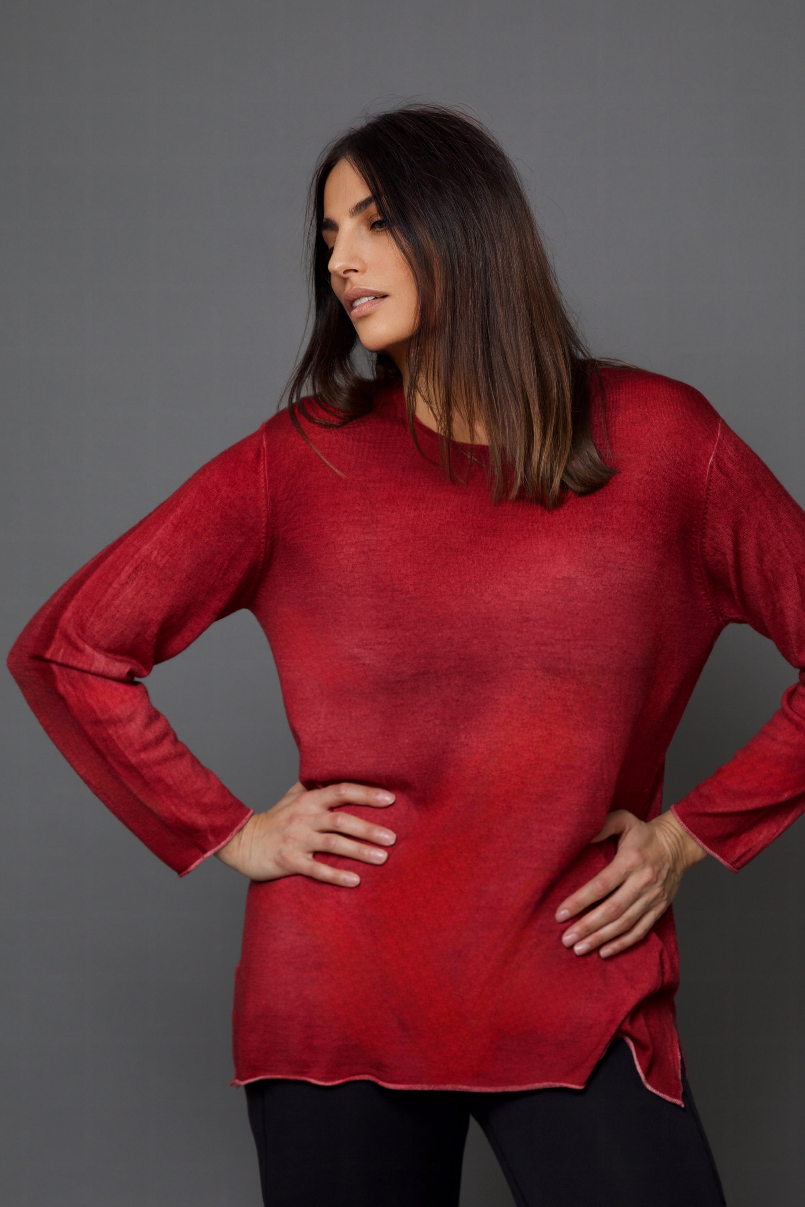 MATTIA RELAXED CREW IN HAND-DYED LIGHTWEIGHT CASHMERE