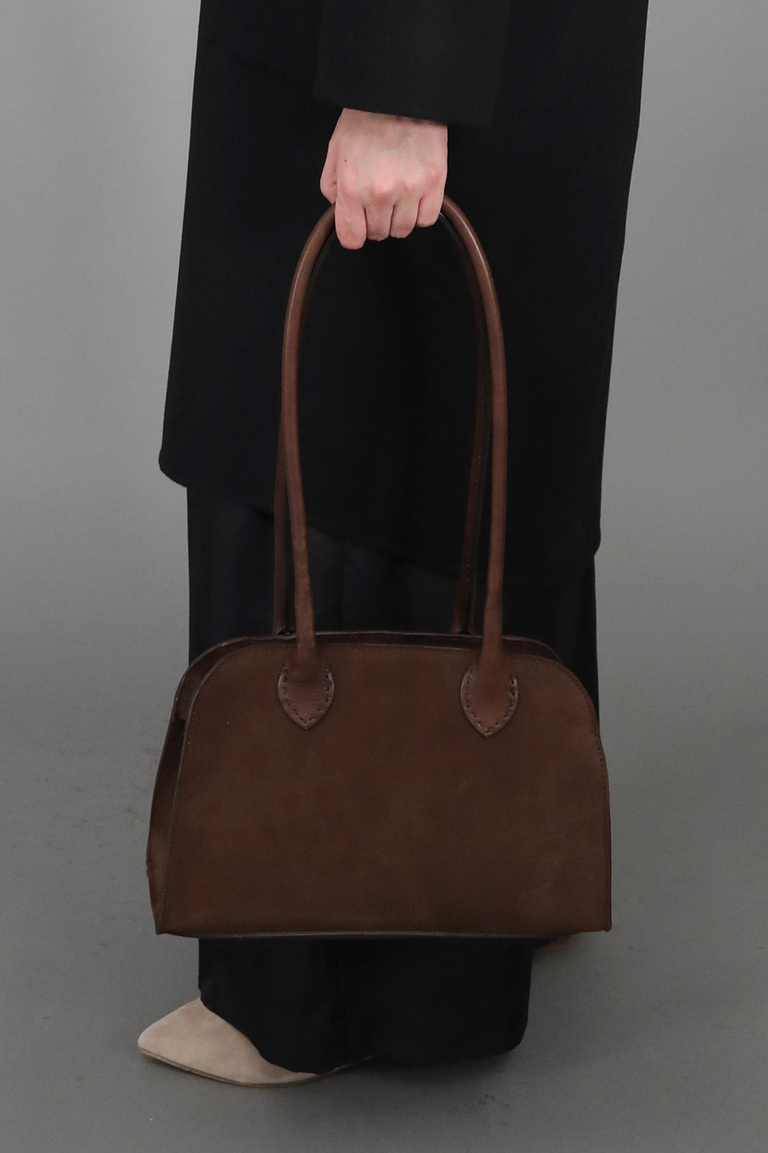 ARDEN 12 BAG IN ITALIAN DEEP MOCHA SUEDE