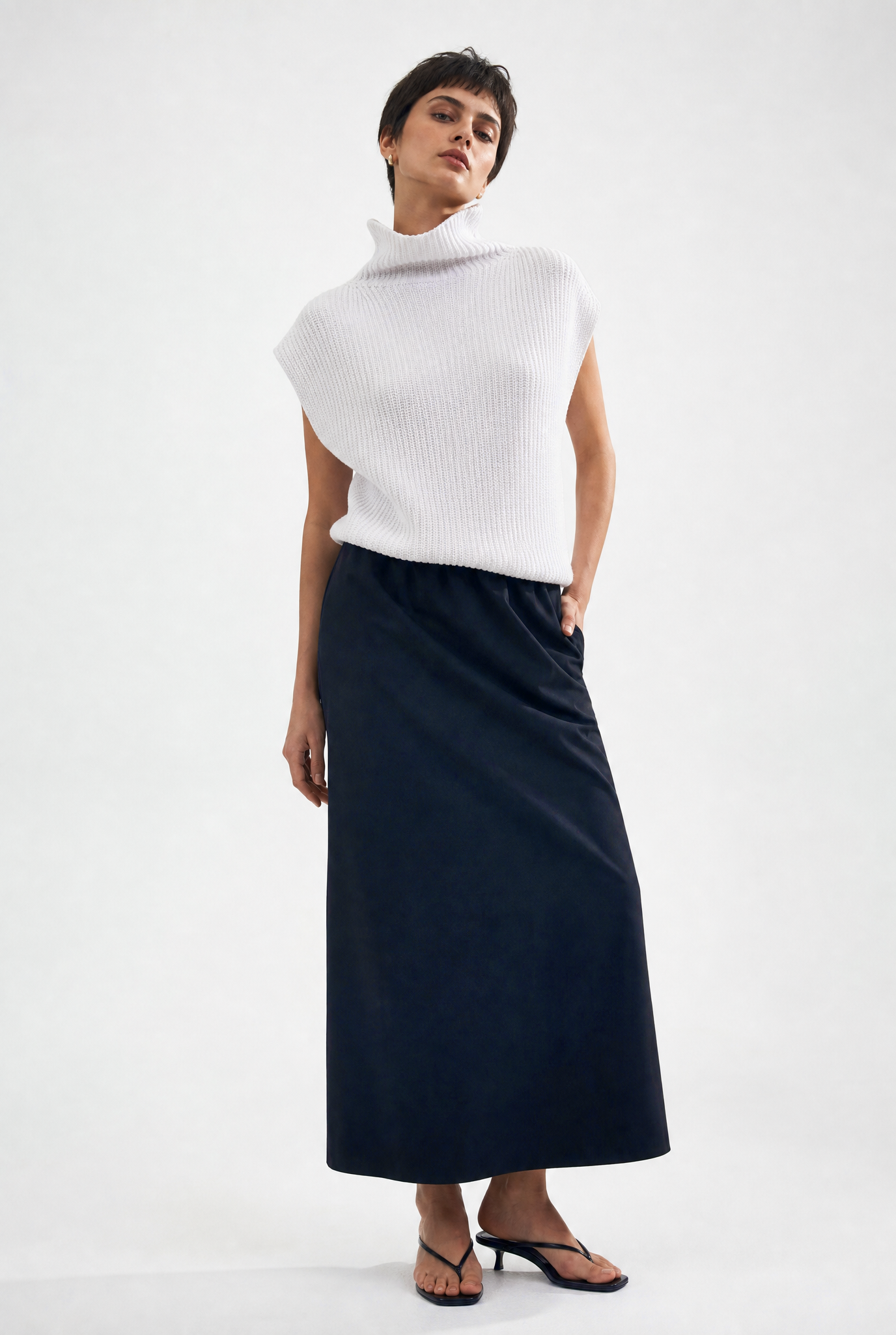 LANEY SKIRT IN ITALIAN FINE STRETCH COTTON