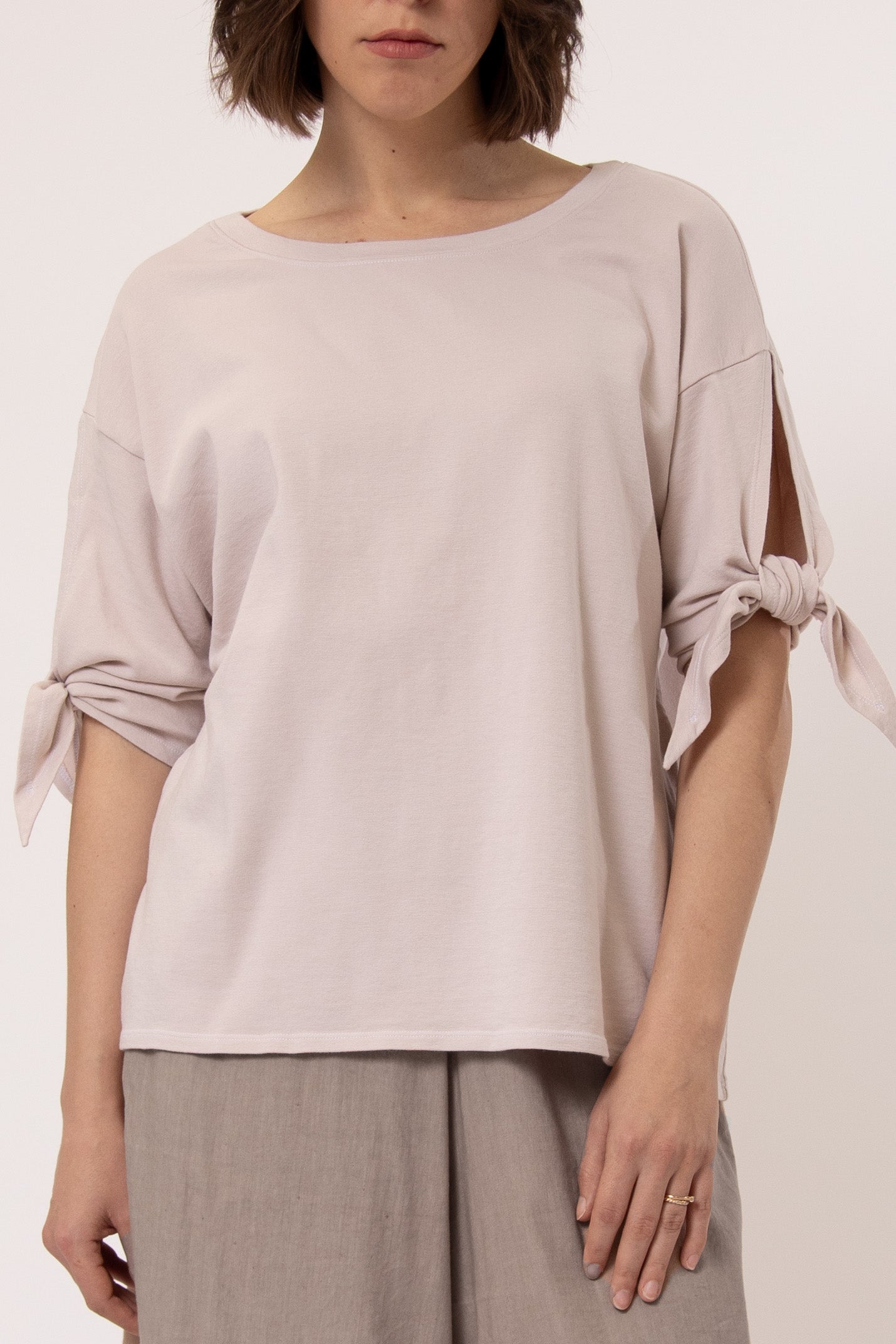 BOATNECK TIE-SLEEVE TOP IN PIMA COTTON STRETCH