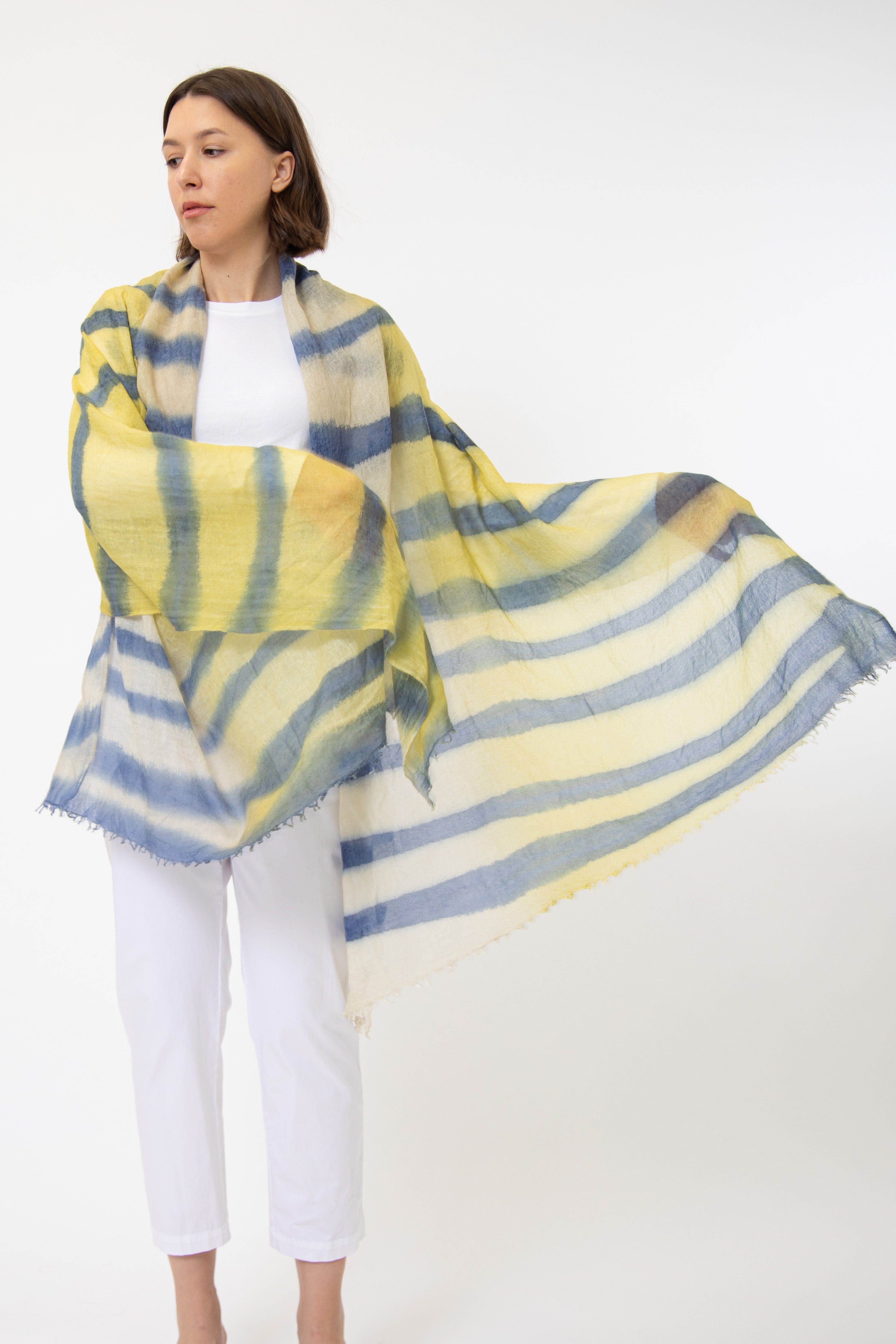 PLAYA SCARF IN HAND DYED CASHMERE