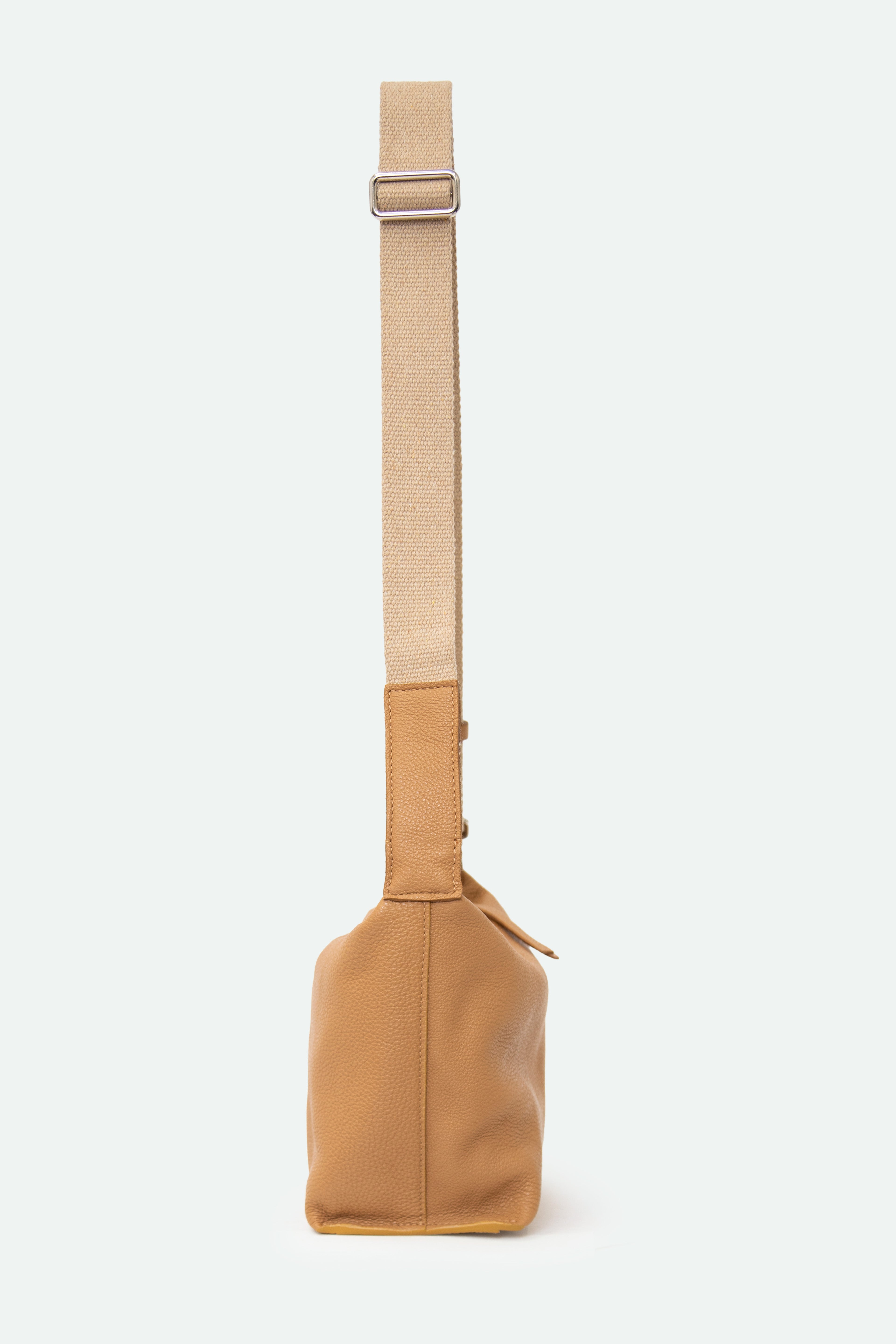 RAVELLO HANDBAG IN FRENCH CALFSKIN GOLDEN SAND