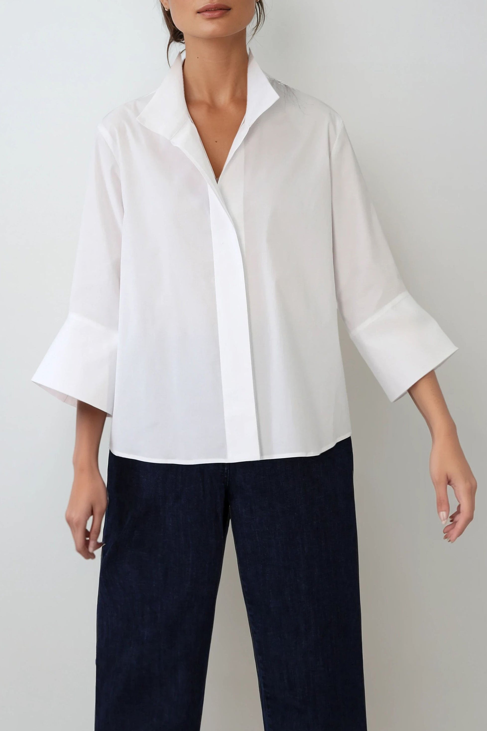 SANDRINE WIDE-CUFF SHIRT IN ITALIAN COTTON STRETCH