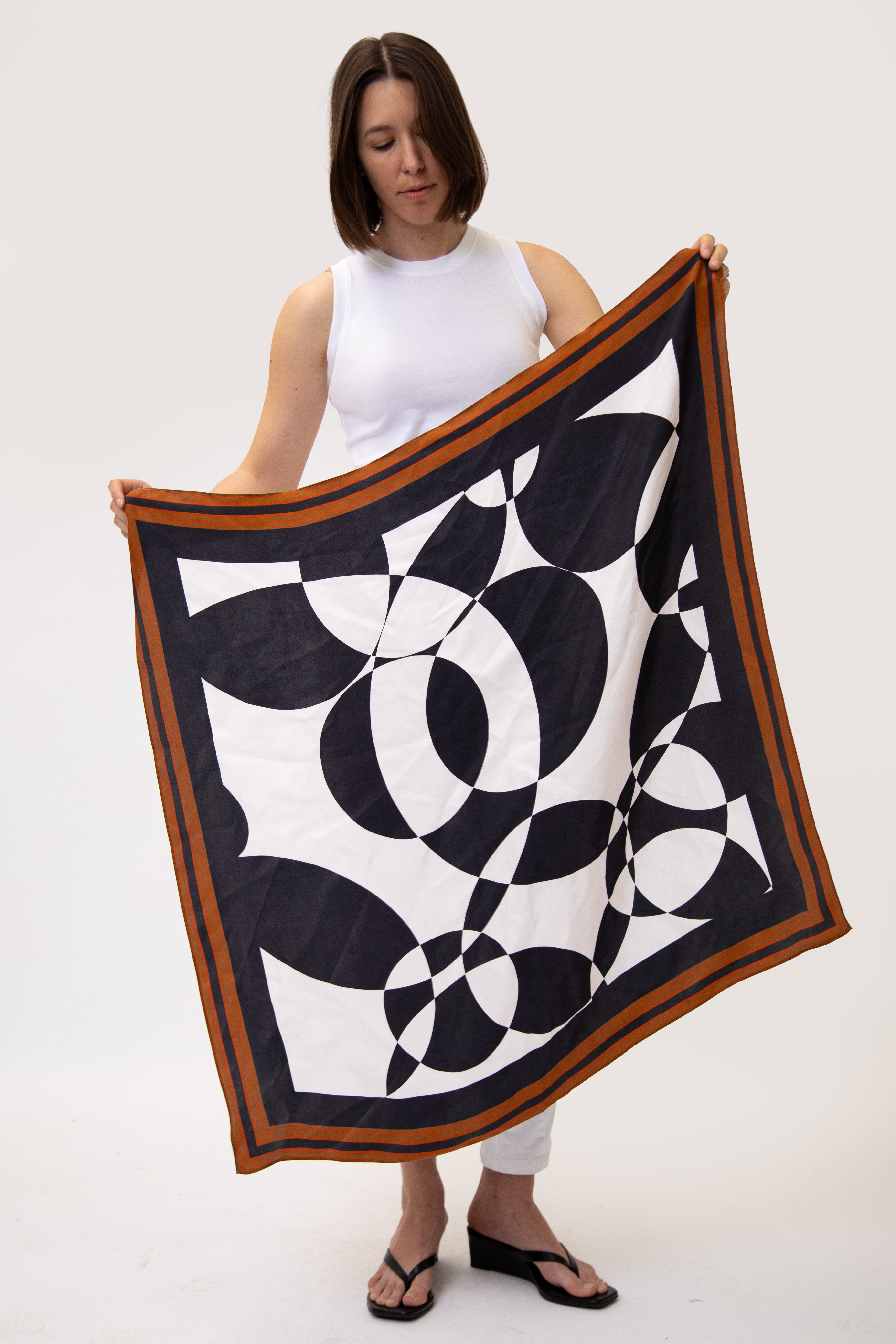 SILK TWILL SQUARE SCARF IN BORDERED MOSAIC