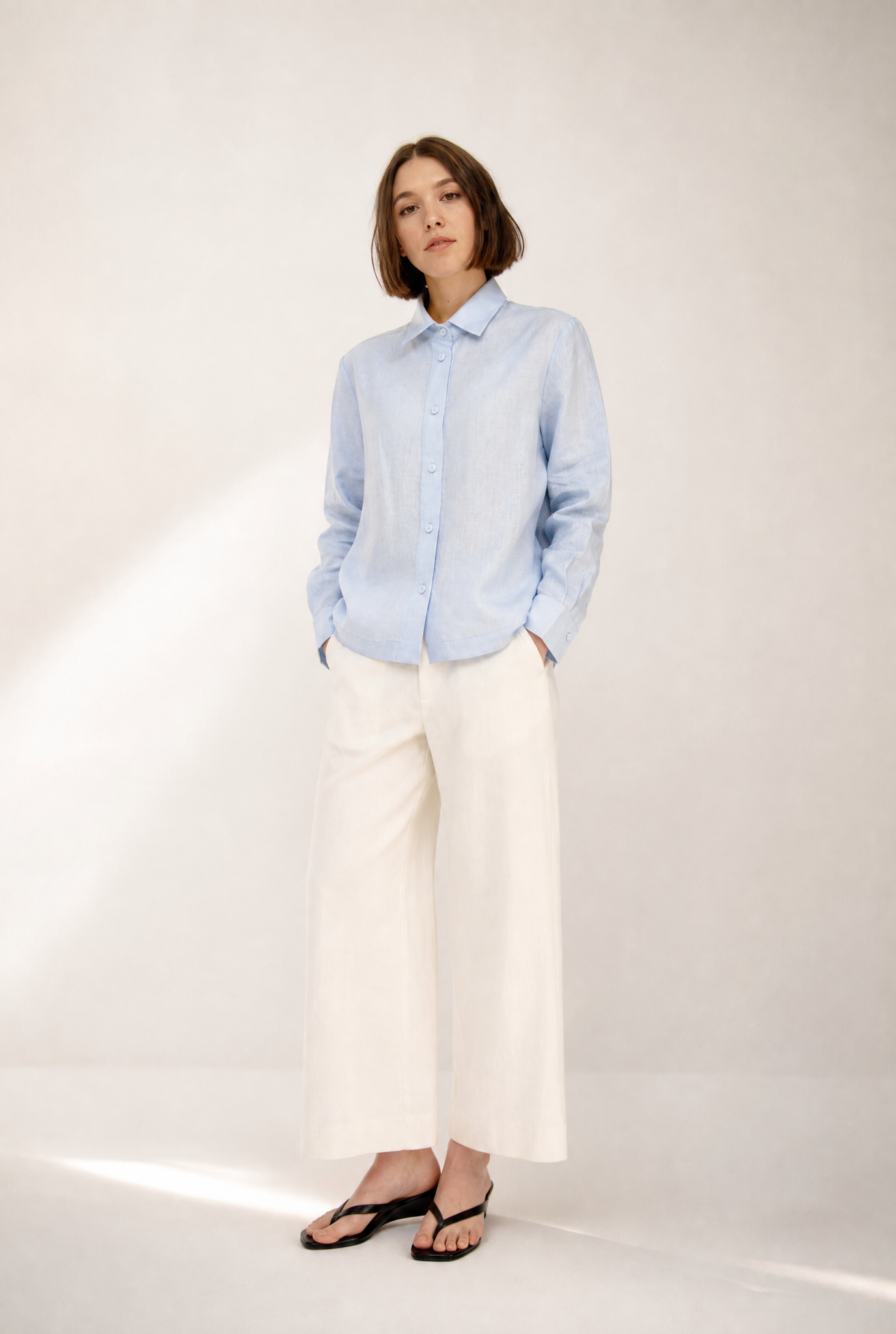 SIGNE BACK PLEATED SHIRT IN ITALIAN LINEN