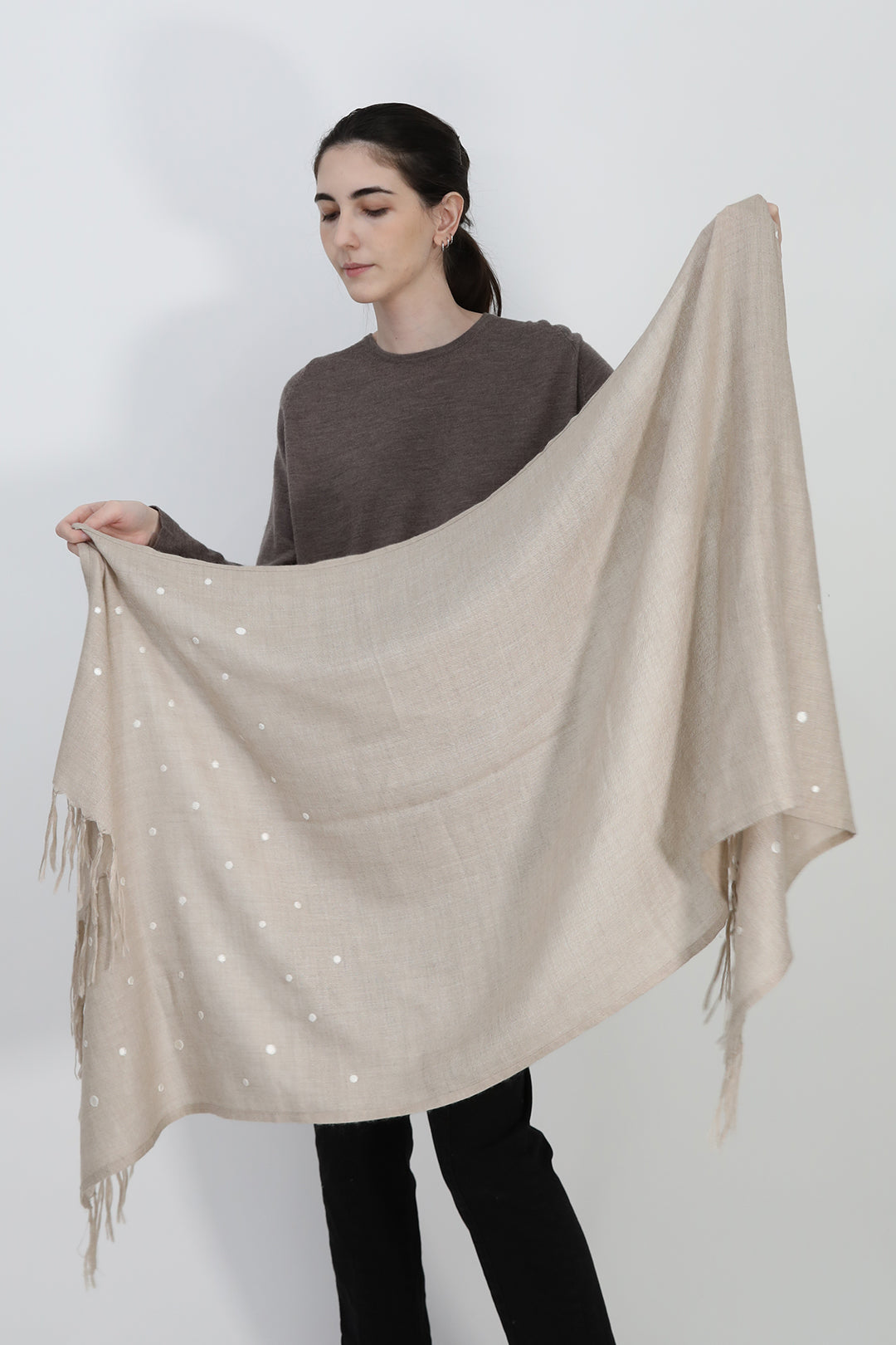 EMBROIDERED PEBBLE SAND ITALIAN CASHMERE SCARF