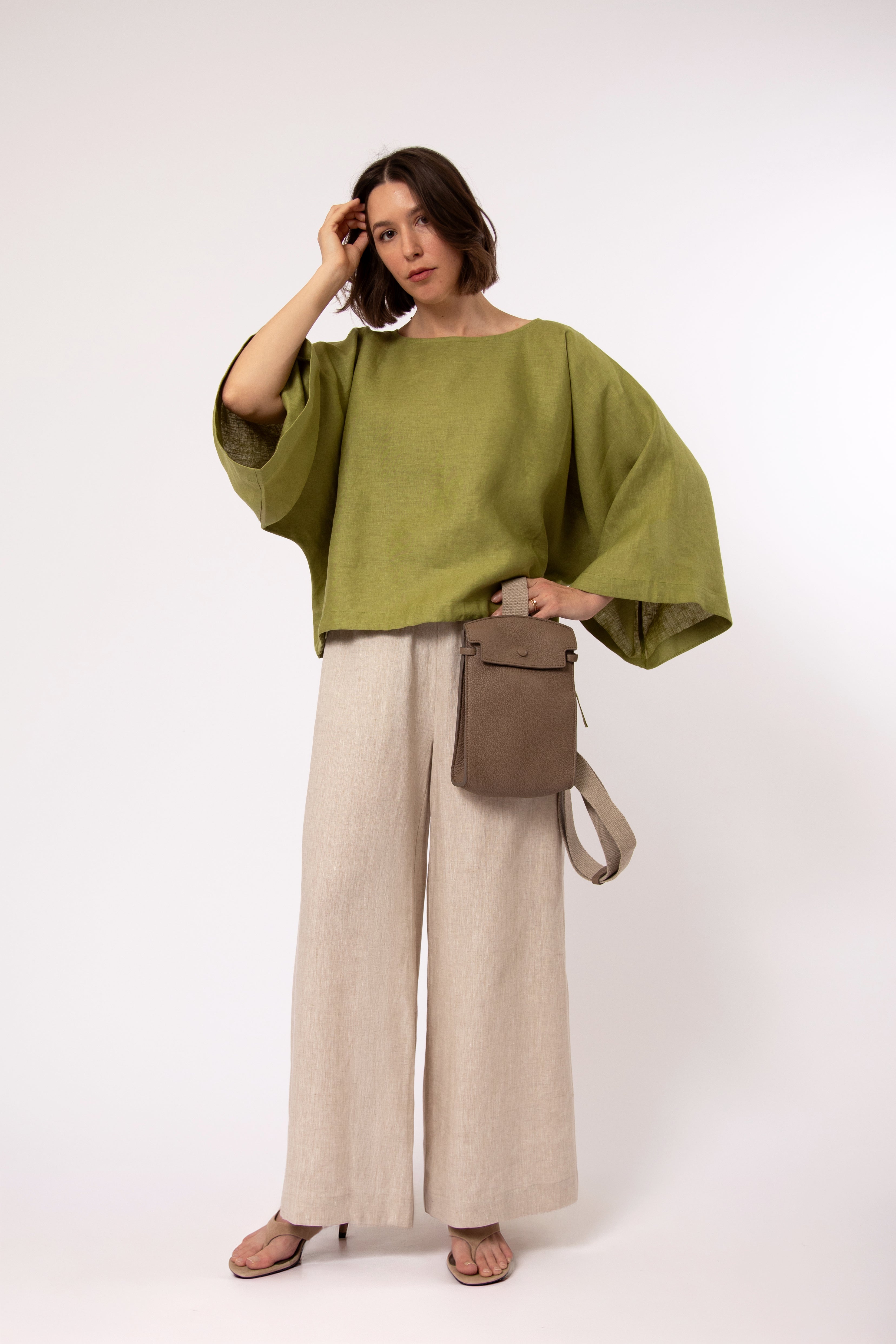 MONZA ITALIAN LEATHER CROSSBODY TAUPE