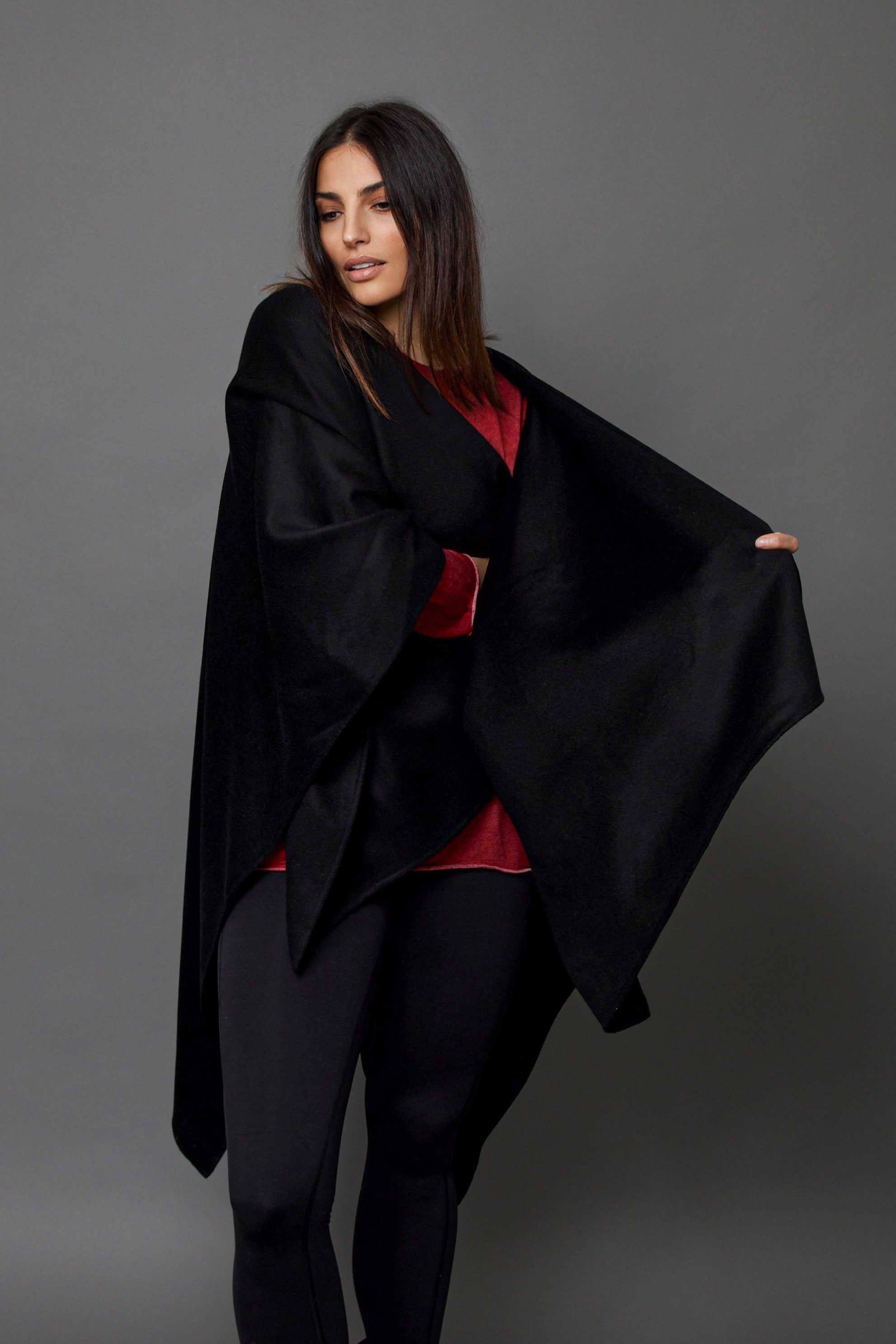 ALPINE CAPE IN PURE CASHMERE - Jarbo
