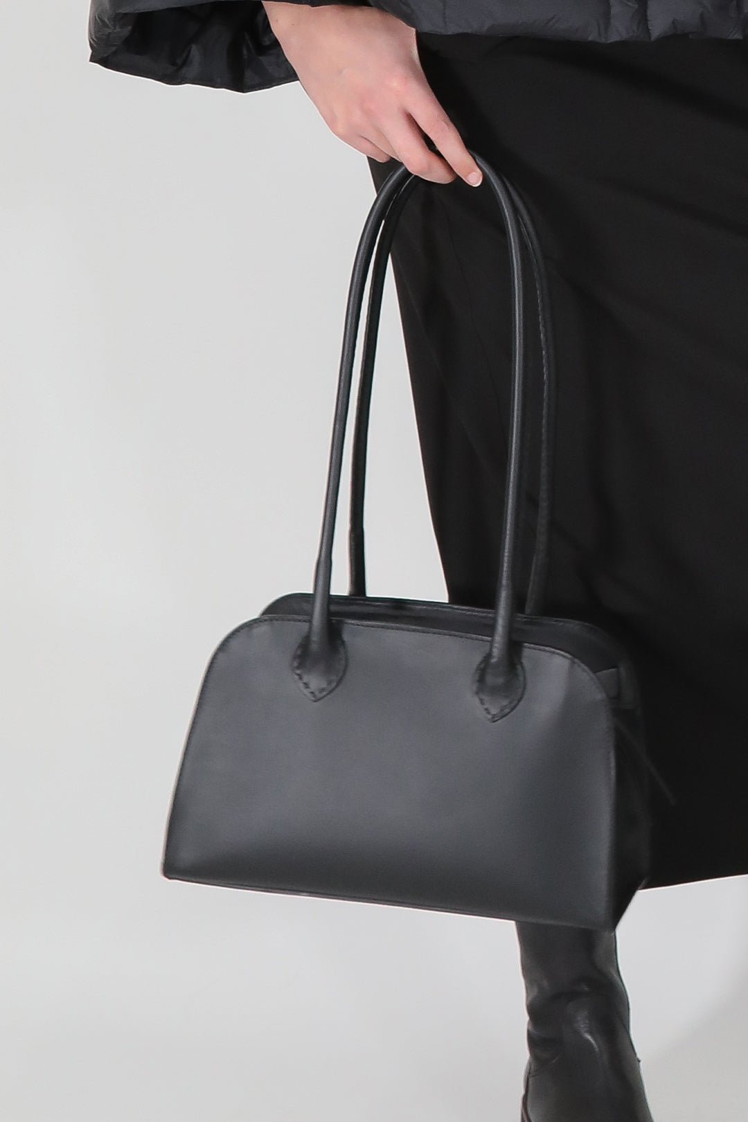 ARDEN 12 BAG IN BLACK FRENCH BARENIA LEATHER - Jarbo