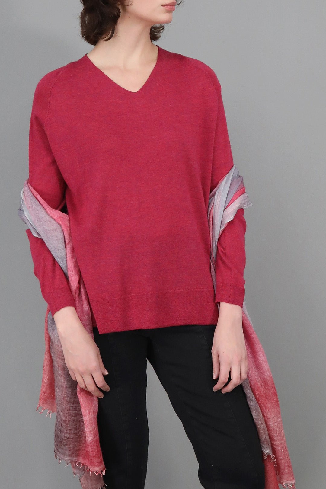 AVERY AMICO BOYFRIEND V NECK IN FINE ITALIAN MERINO - Jarbo