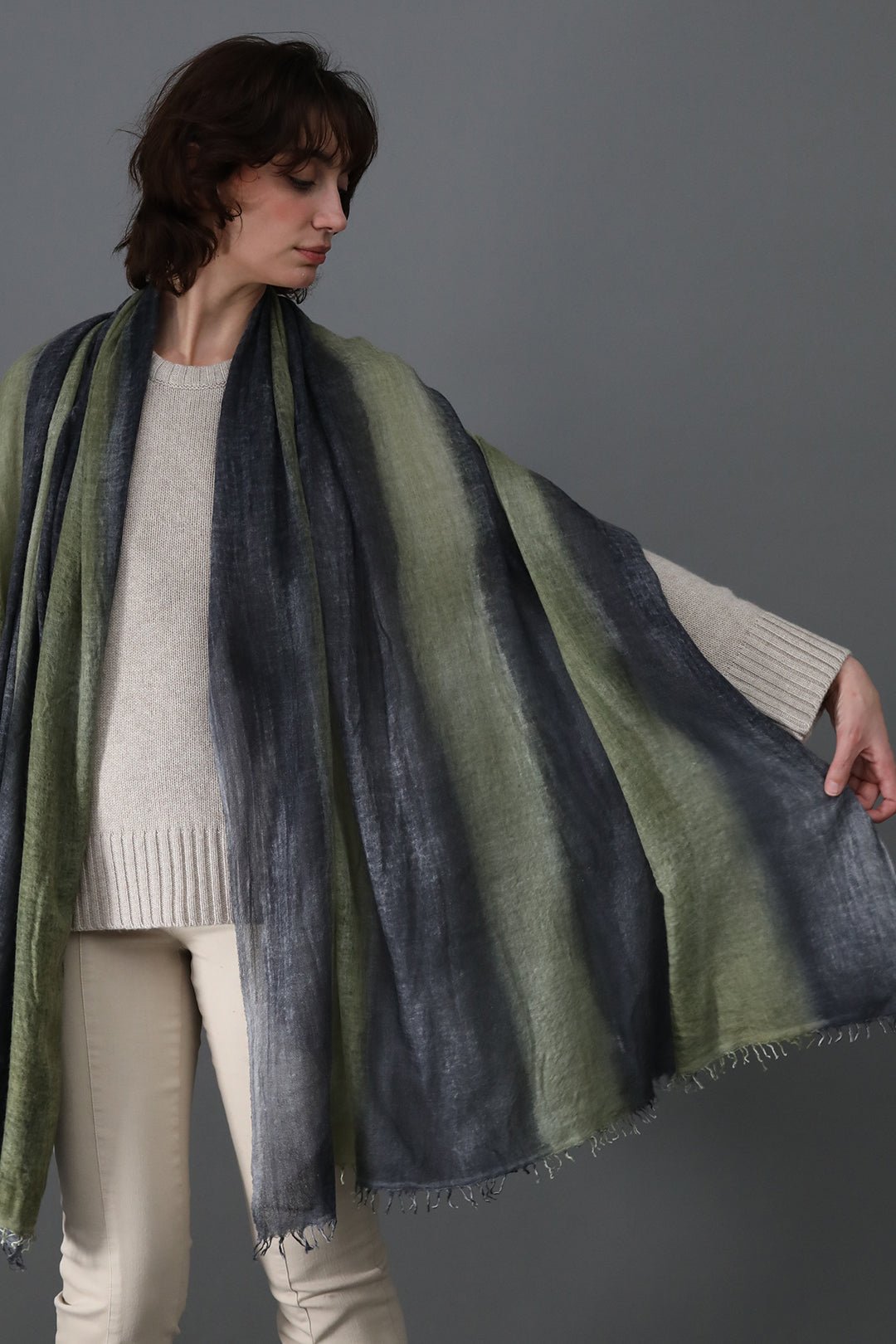 BRONZE BANDA SCARF IN HAND DYED CASHMERE - Jarbo