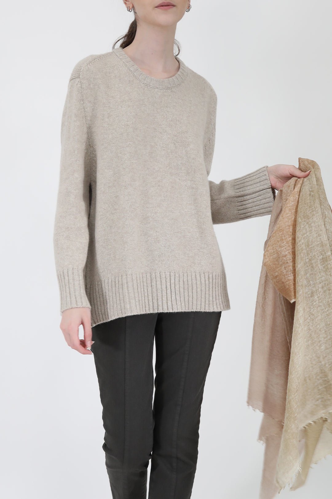 COLETTE CREWNECK SWEATER IN CASHMERE MERINO 4 PLY KNIT - Jarbo