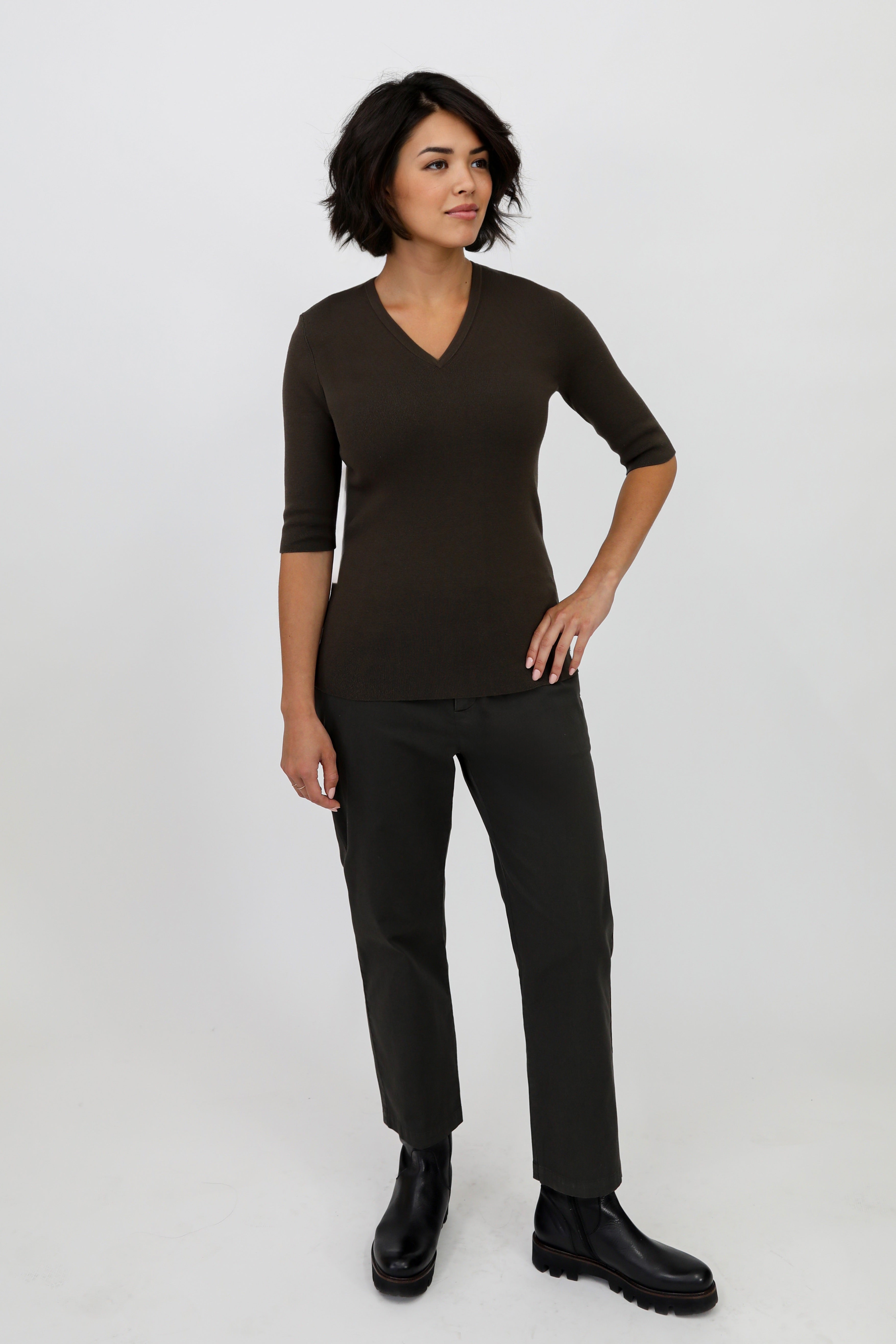 ELBOW SLEEVE V-NECK IN ITALIAN COTTON KNIT - Jarbo