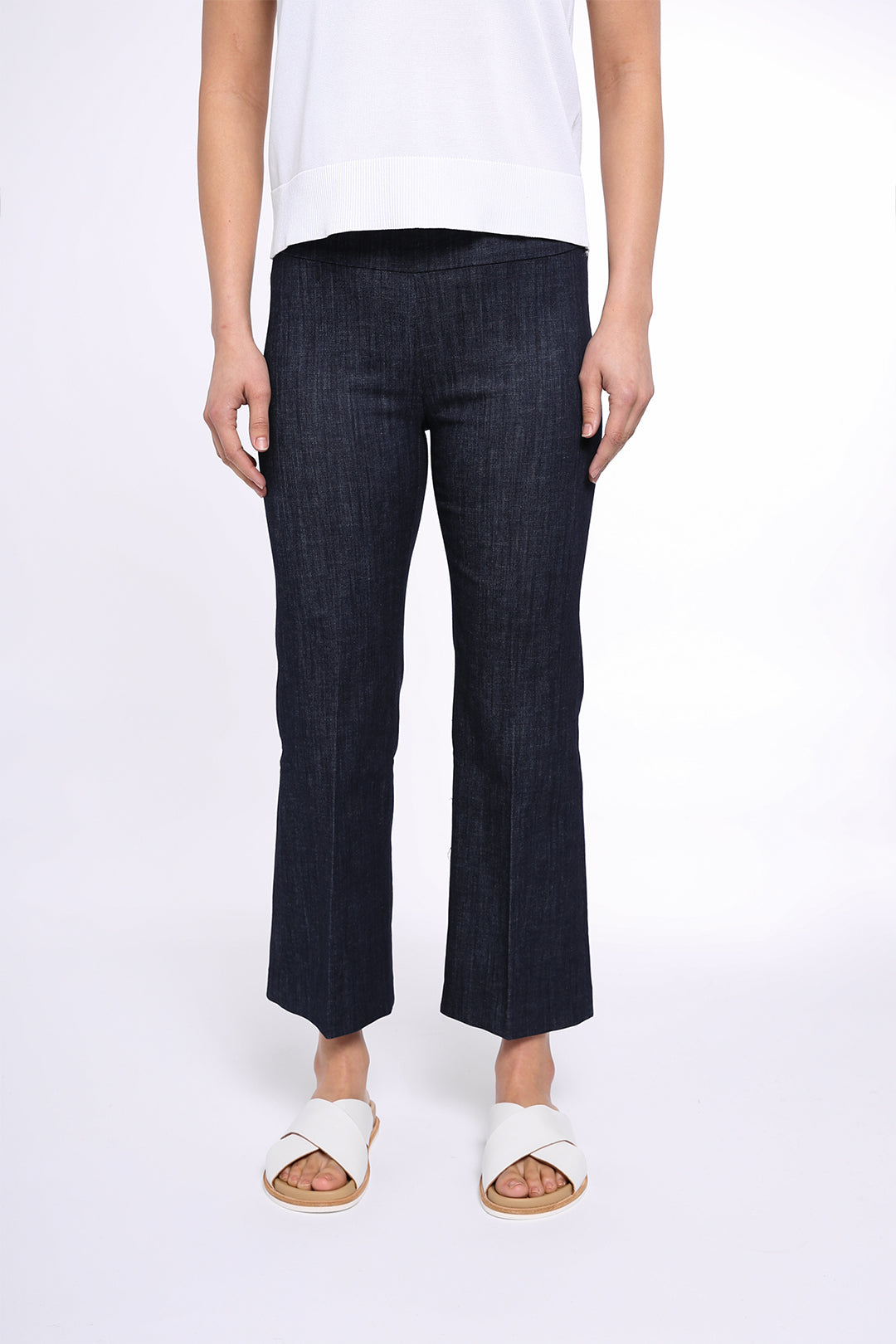 FLARE CROP-LENGTH PULL-ON PANT IN STRETCH COTTON DENIM