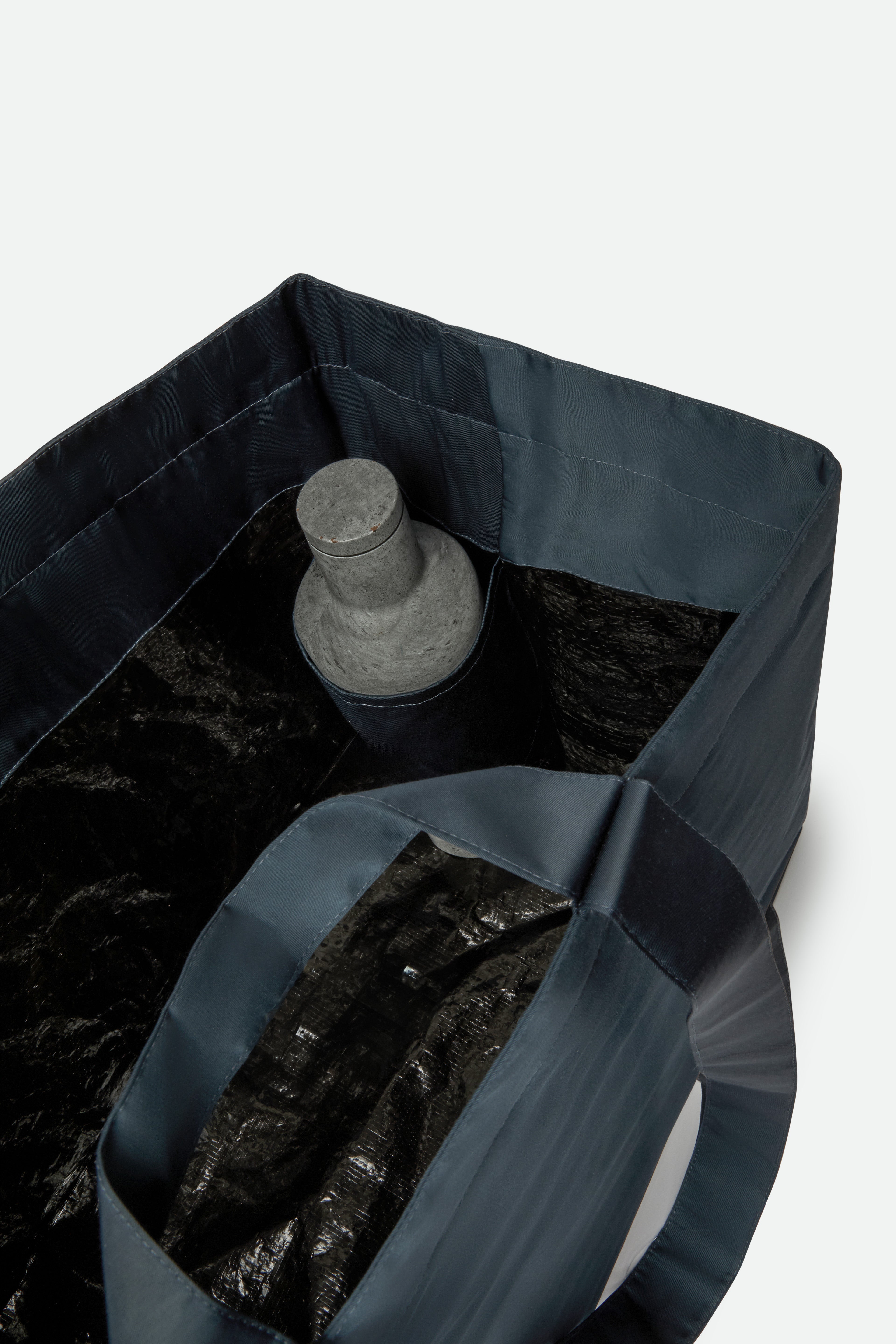 RAINPROOF STUDIO TOTE