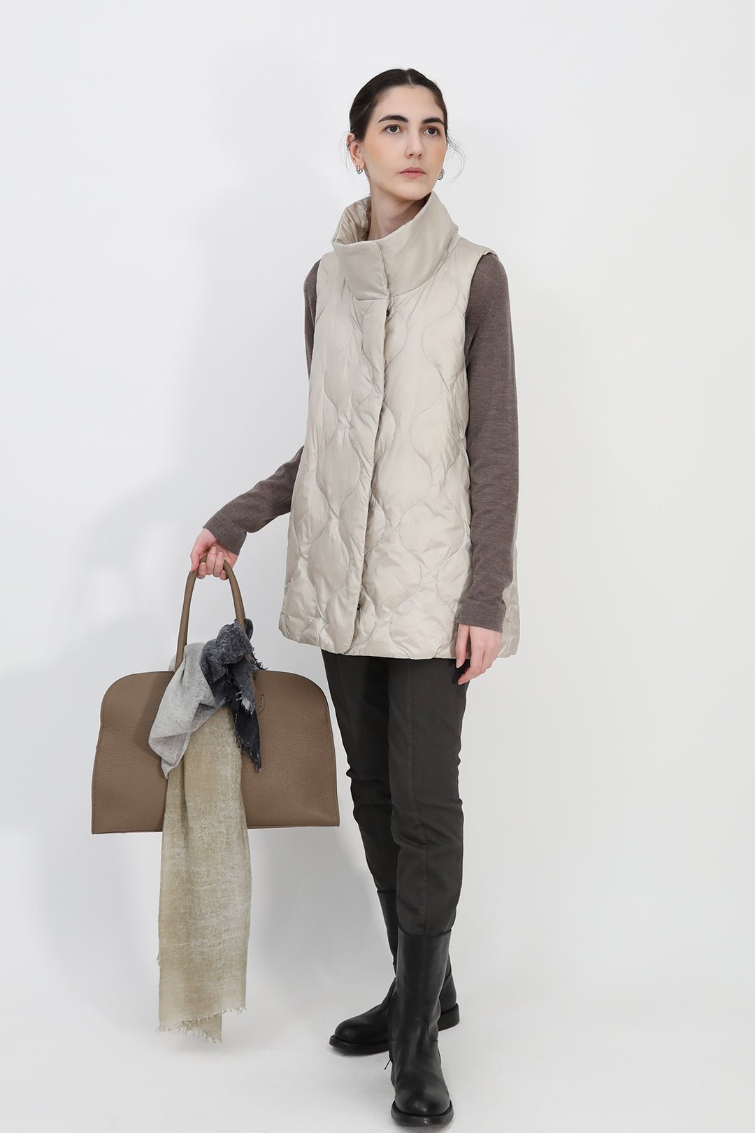 LA ROCHE VEST IN LIGHTWEIGHT DOWN - Jarbo