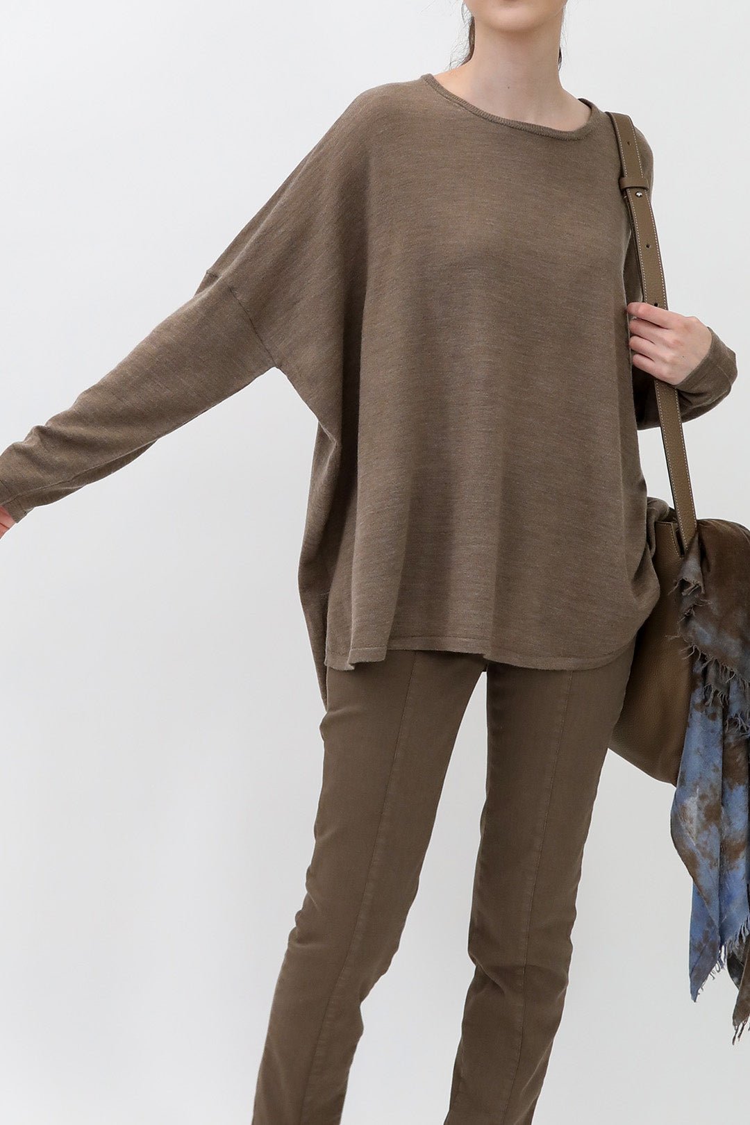 MATTEO OVERSIZED LONG SLEEVE CREW IN FINE ITALIAN MERINO - Jarbo