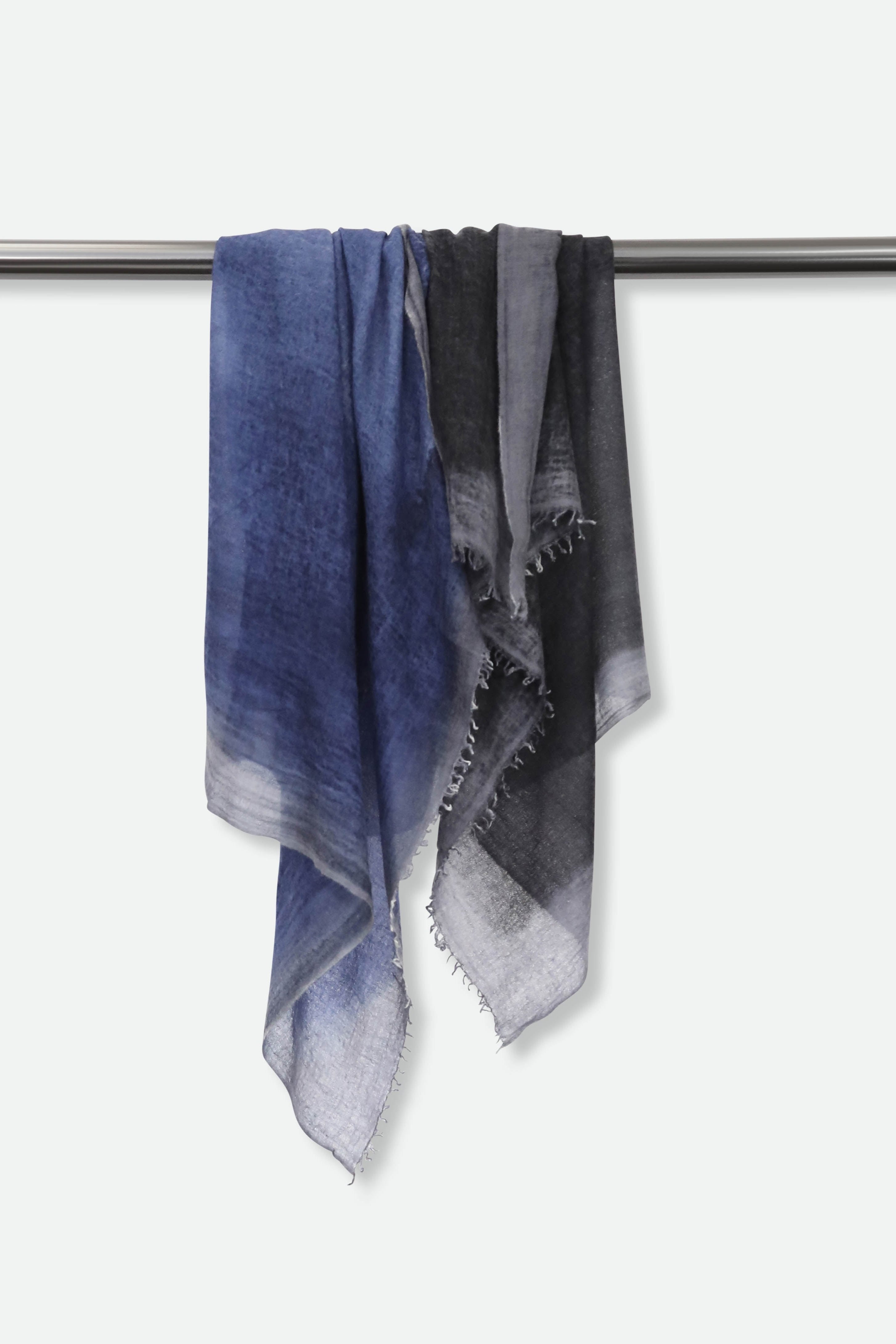 MIDNIGHT CHARCOAL SCARF IN HAND DYED CASHMERE - Jarbo