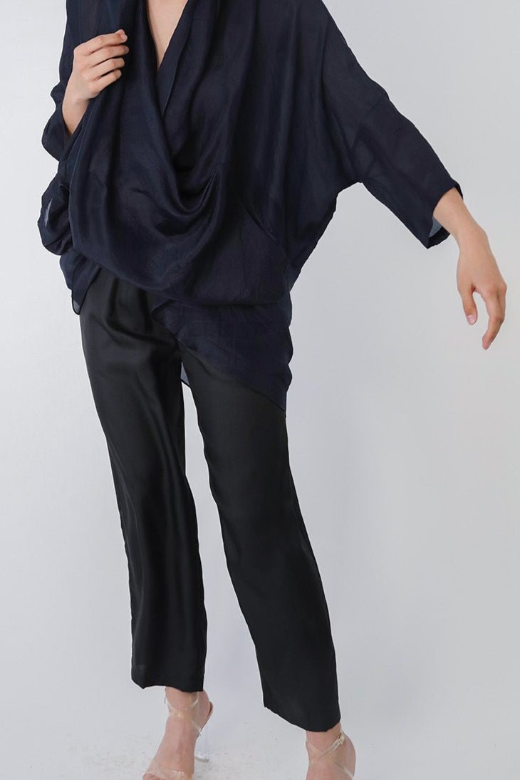 PAZ NARROW LEG PANT IN SILK CHARMEUSE IN BLACK - Jarbo