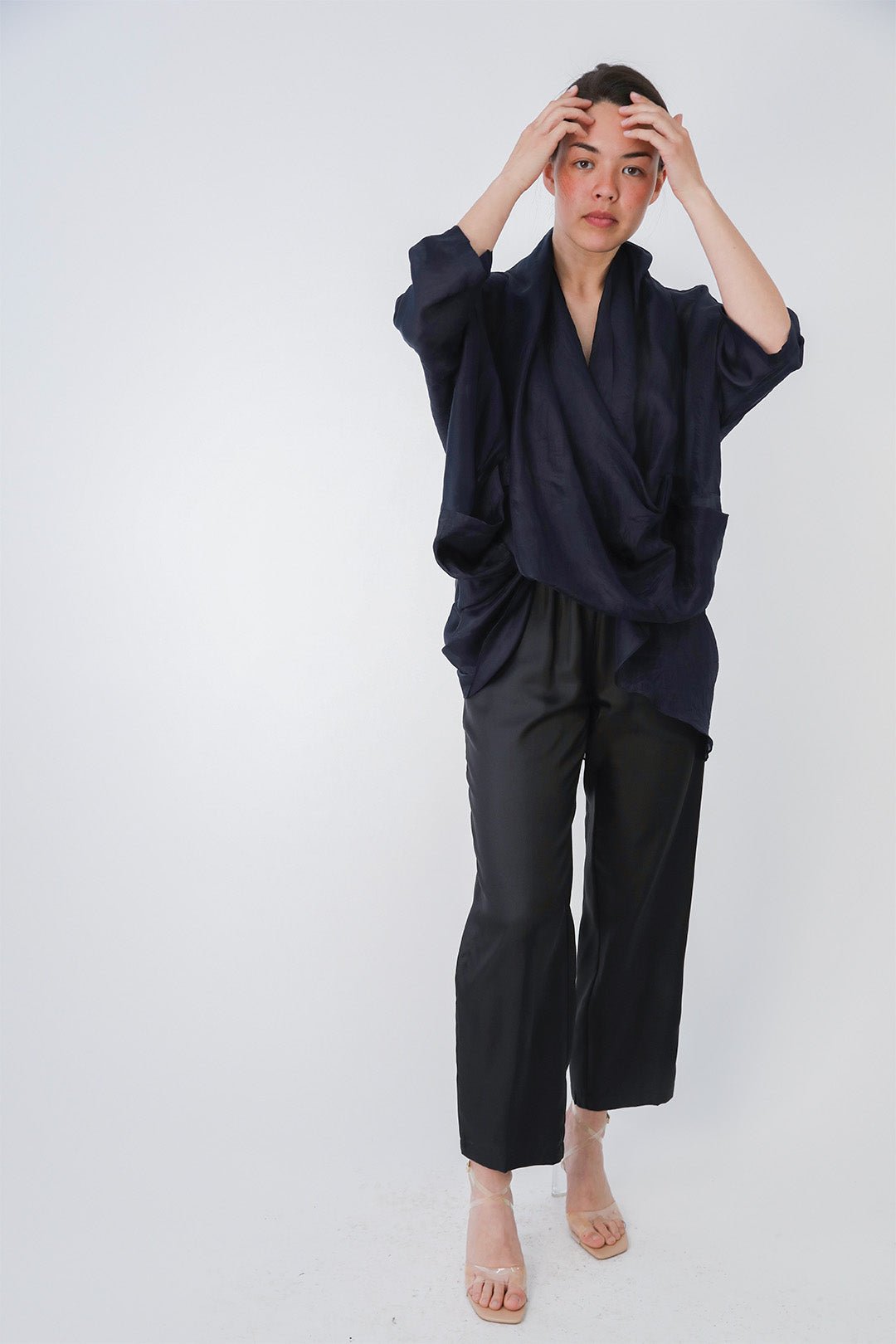 PAZ SILK TWILL NARROW LEG PANT IN BLACK - Jarbo