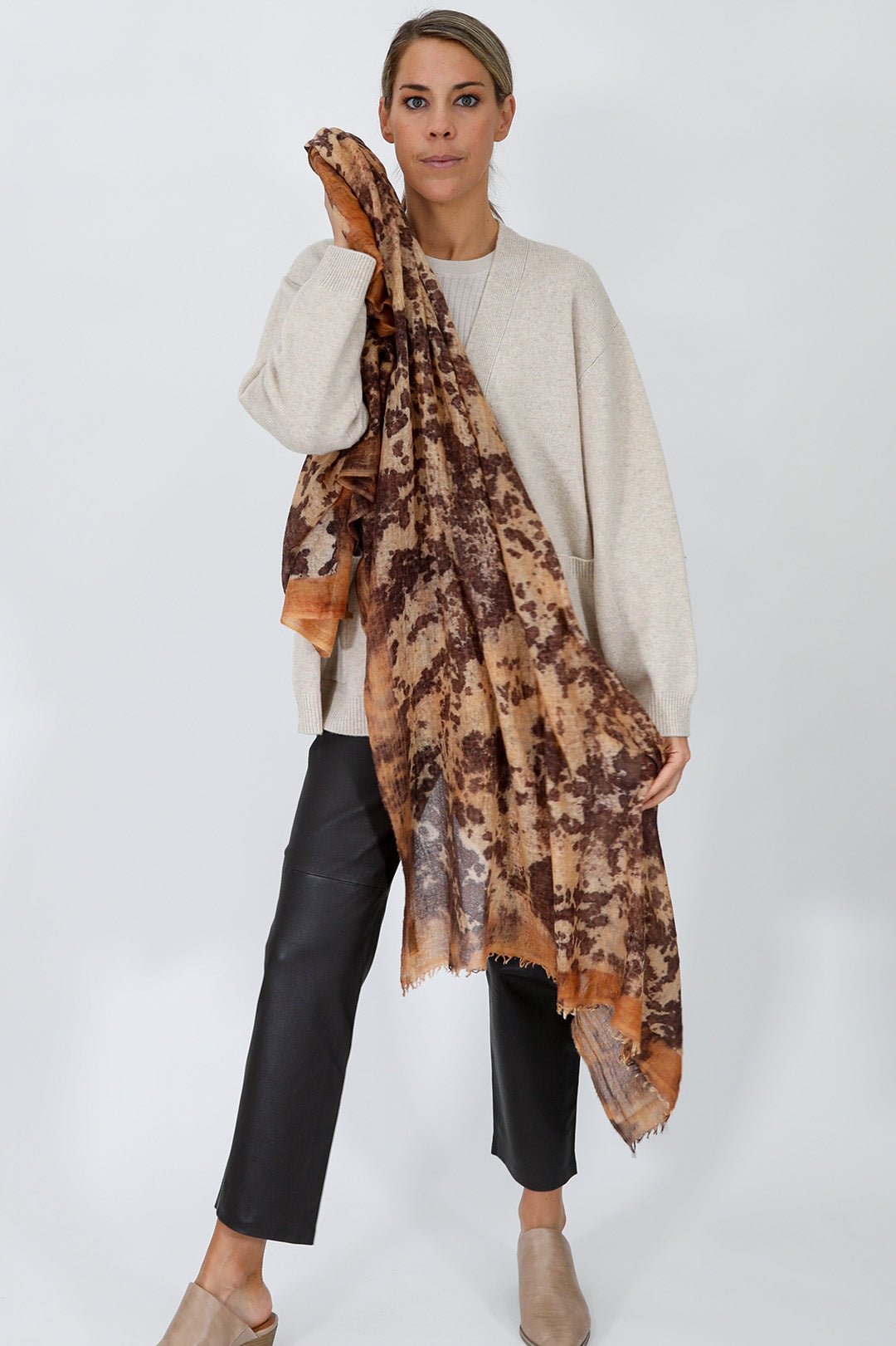 PECAN & HAZELNUT SCARF IN HAND DYED CASHMERE - Jarbo