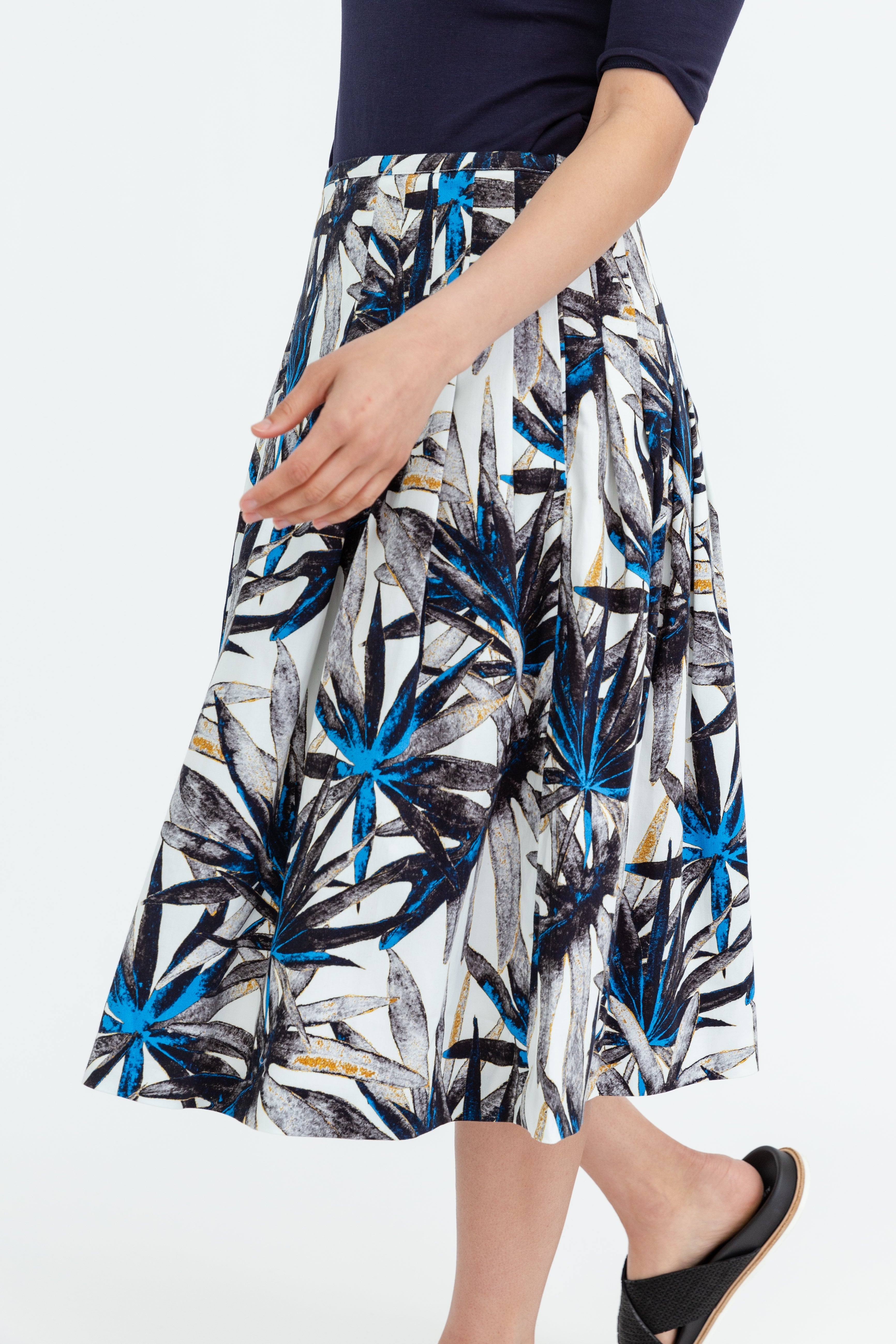 PLEATED SKIRT IN COTTON STRETCH ITALIAN FRONDS - Jarbo