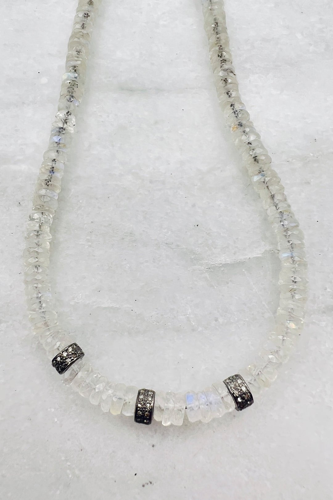 RAINBOW MOONSTONE NECKLACE WITH DIAMOND SEGMENTS - Jarbo